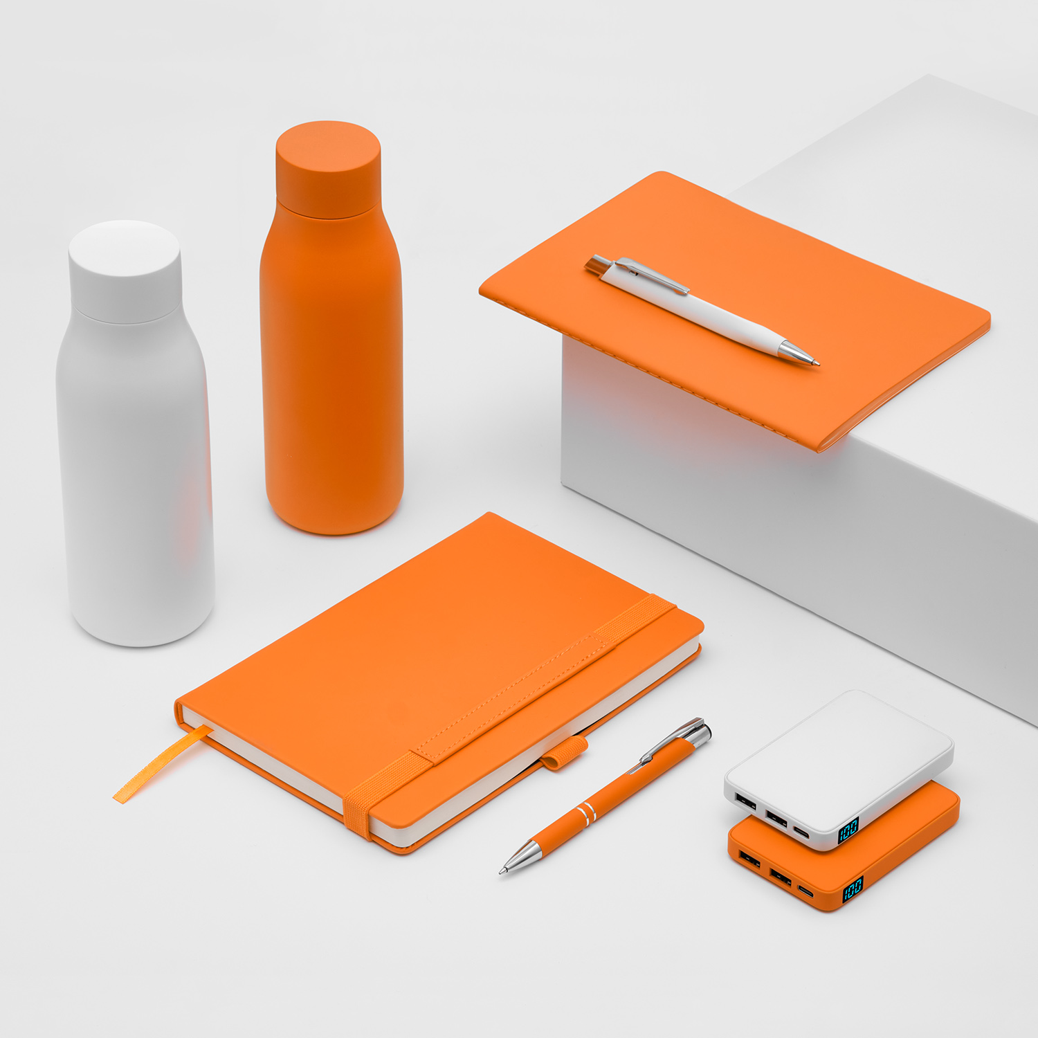 Внешний аккумулятор с подсветкой Анкор (Ancor) 5000 mAh, оранжевый-10