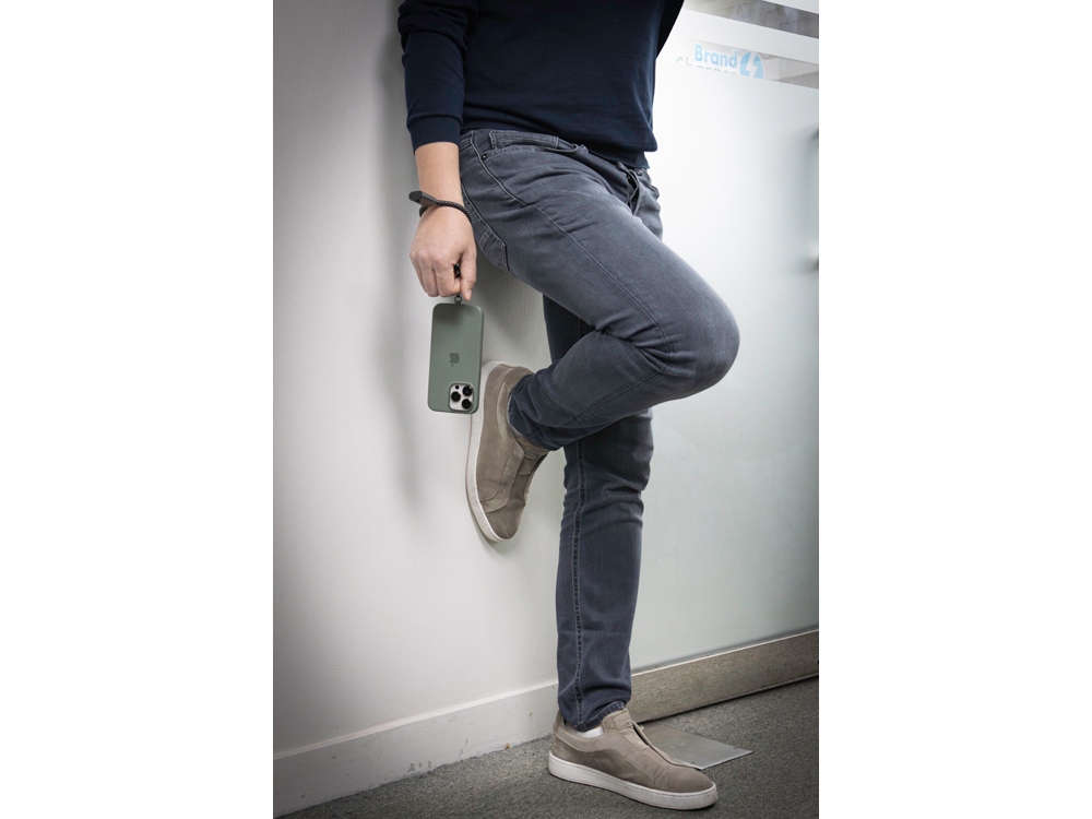 Ремешок-держатель для телефона с зарядным кабелем USB-C - USB-C Lany Wristband Charge Eco, серый-19