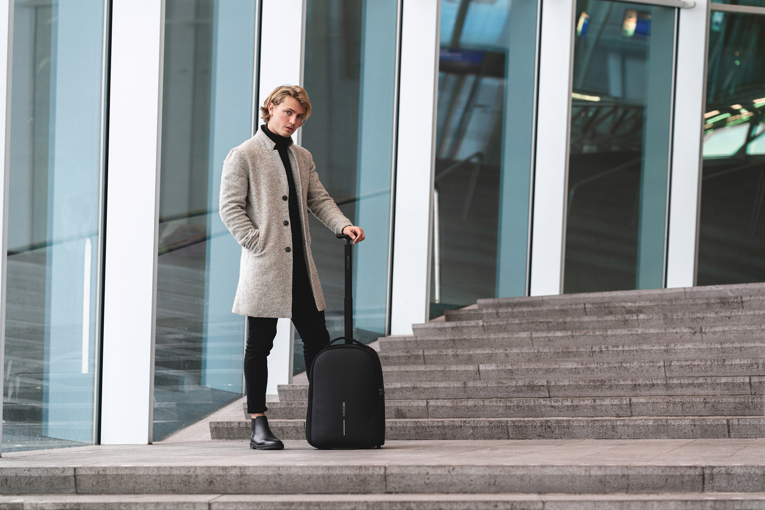 Антикражный рюкзак на колесах Bobby-34