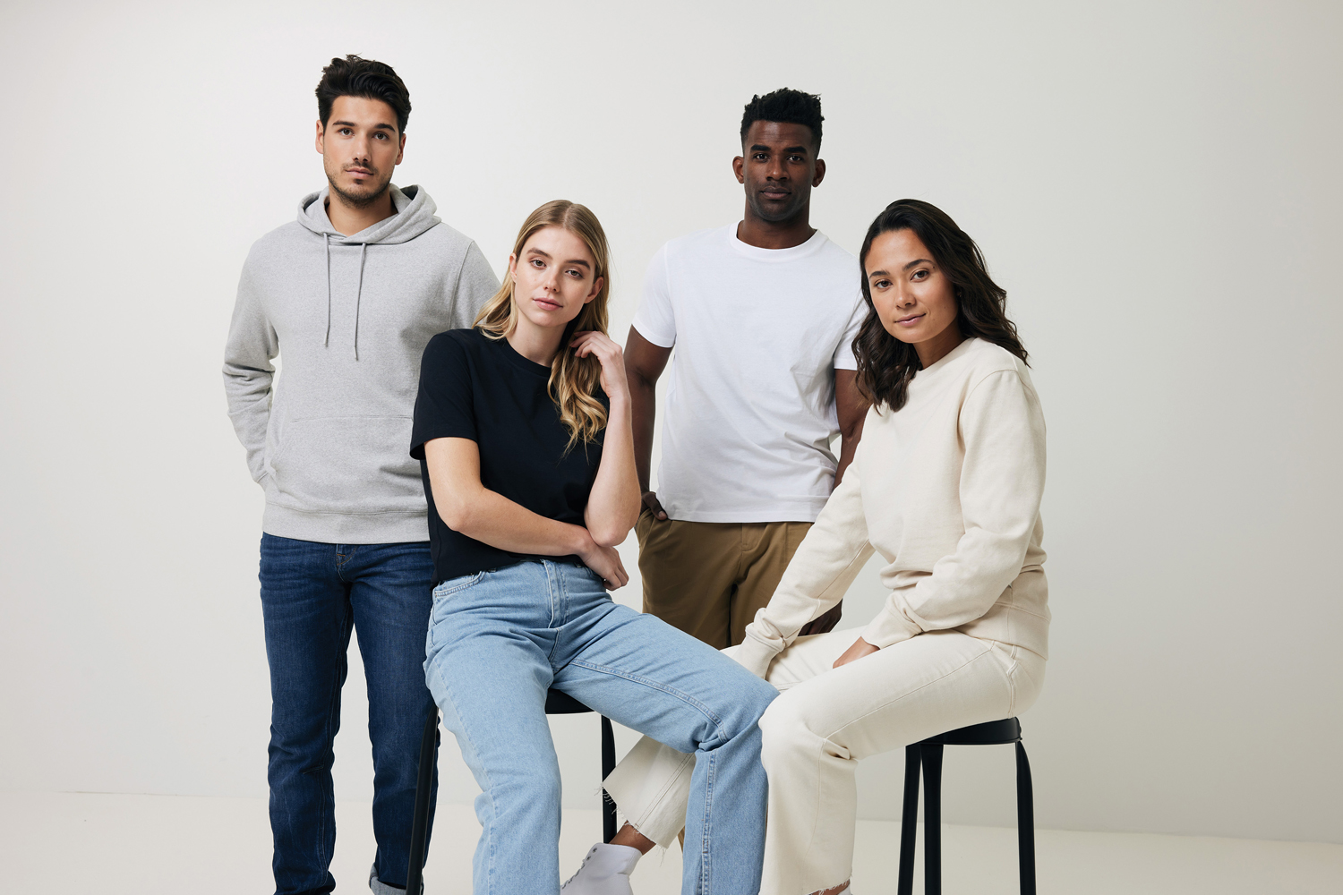 Свитшот Iqoniq Denali из переработанного неокрашенного хлопка, унисекс, 340 г/м²-10