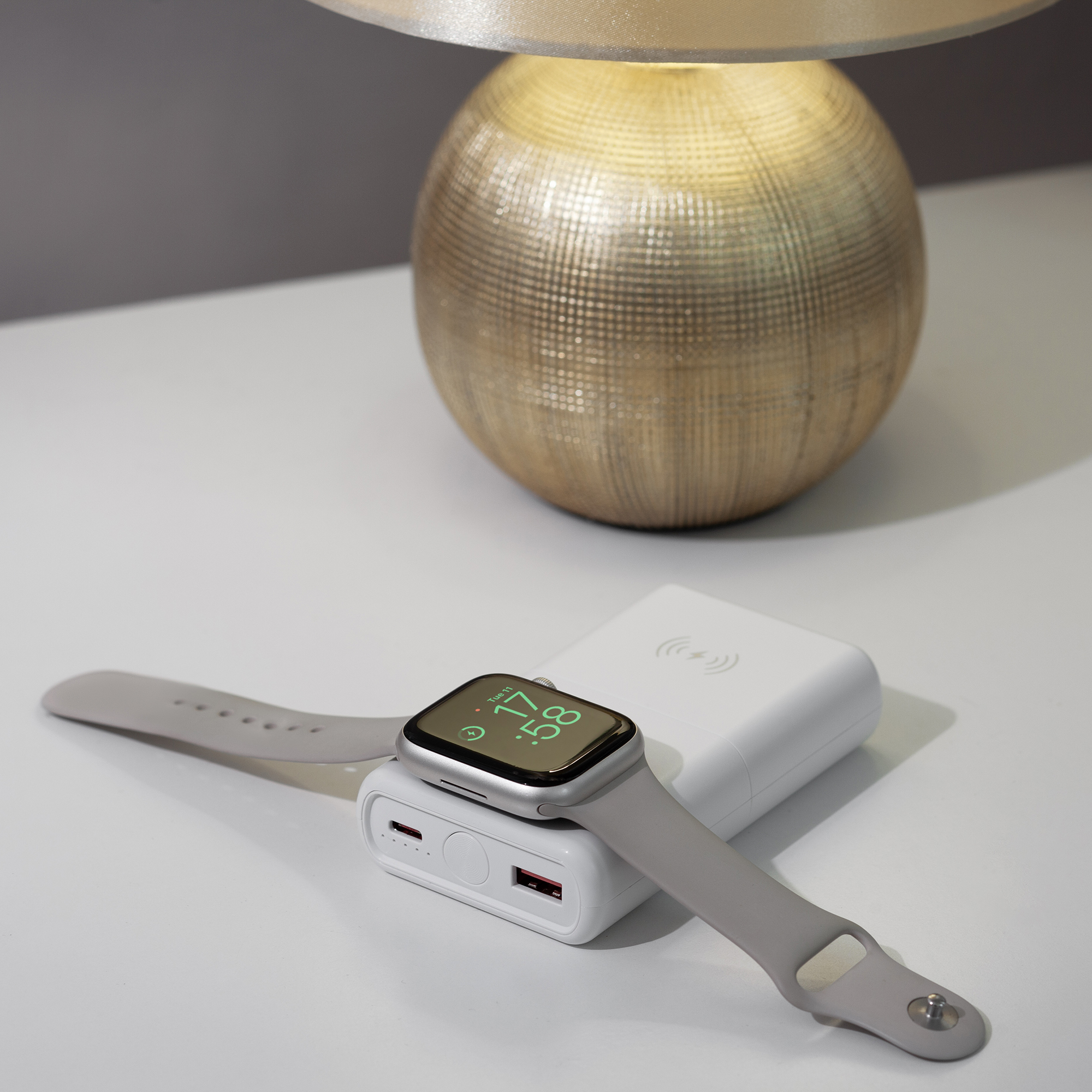 Беспроводное зарядное (22.5/15W) устройство "ALL-in-1" 10000 mAh-1