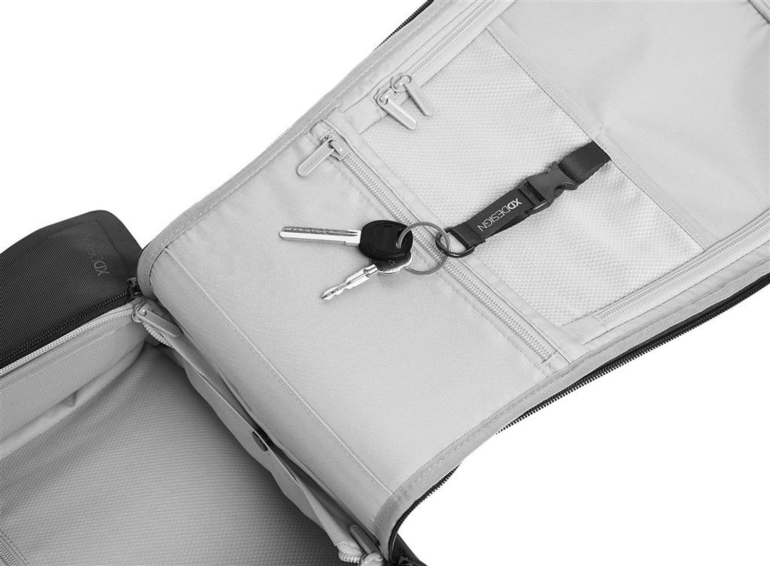 Рюкзак XD Design Bizz-12