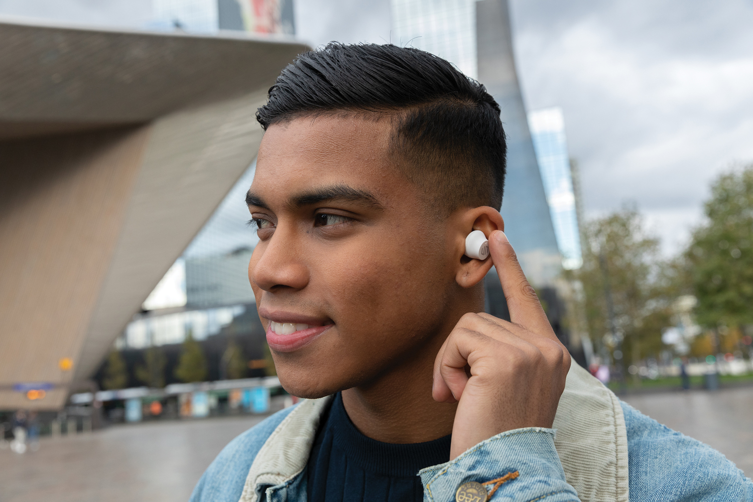 Беспроводные наушники Urban Vitamin Napa-15