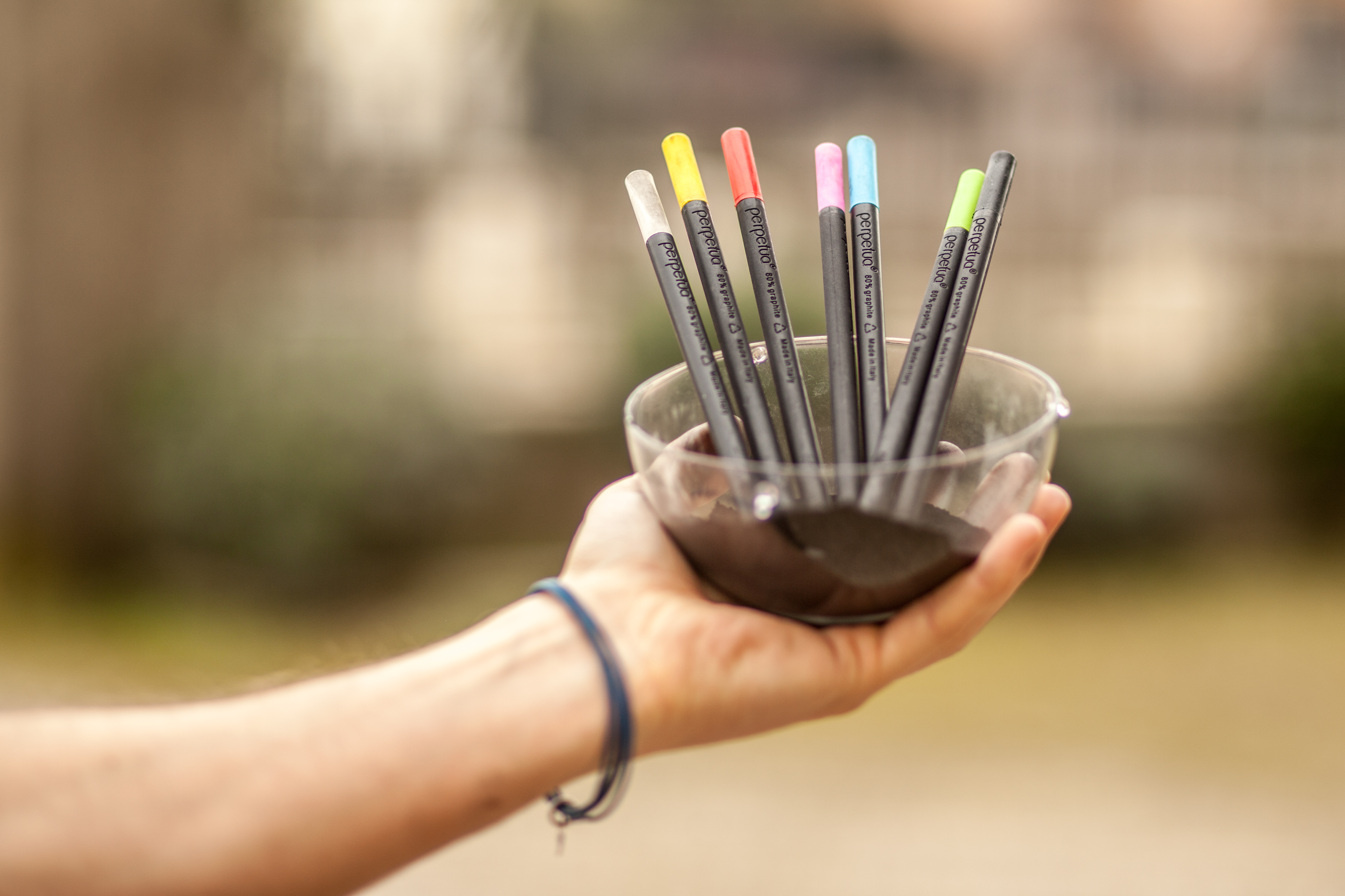 Карандаш графитовый Perpetua с ластиком цвета лайм-12