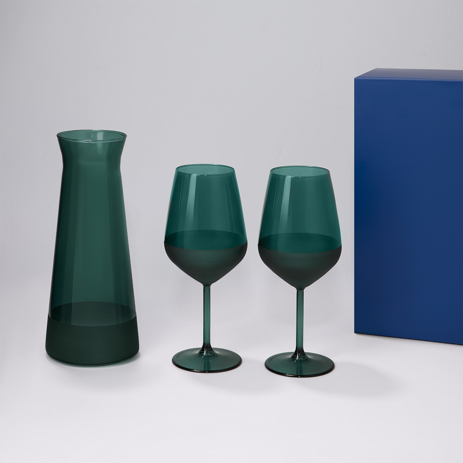 Подарочный набор декантер + 2 бокала для вина Emerald в синей коробке-0