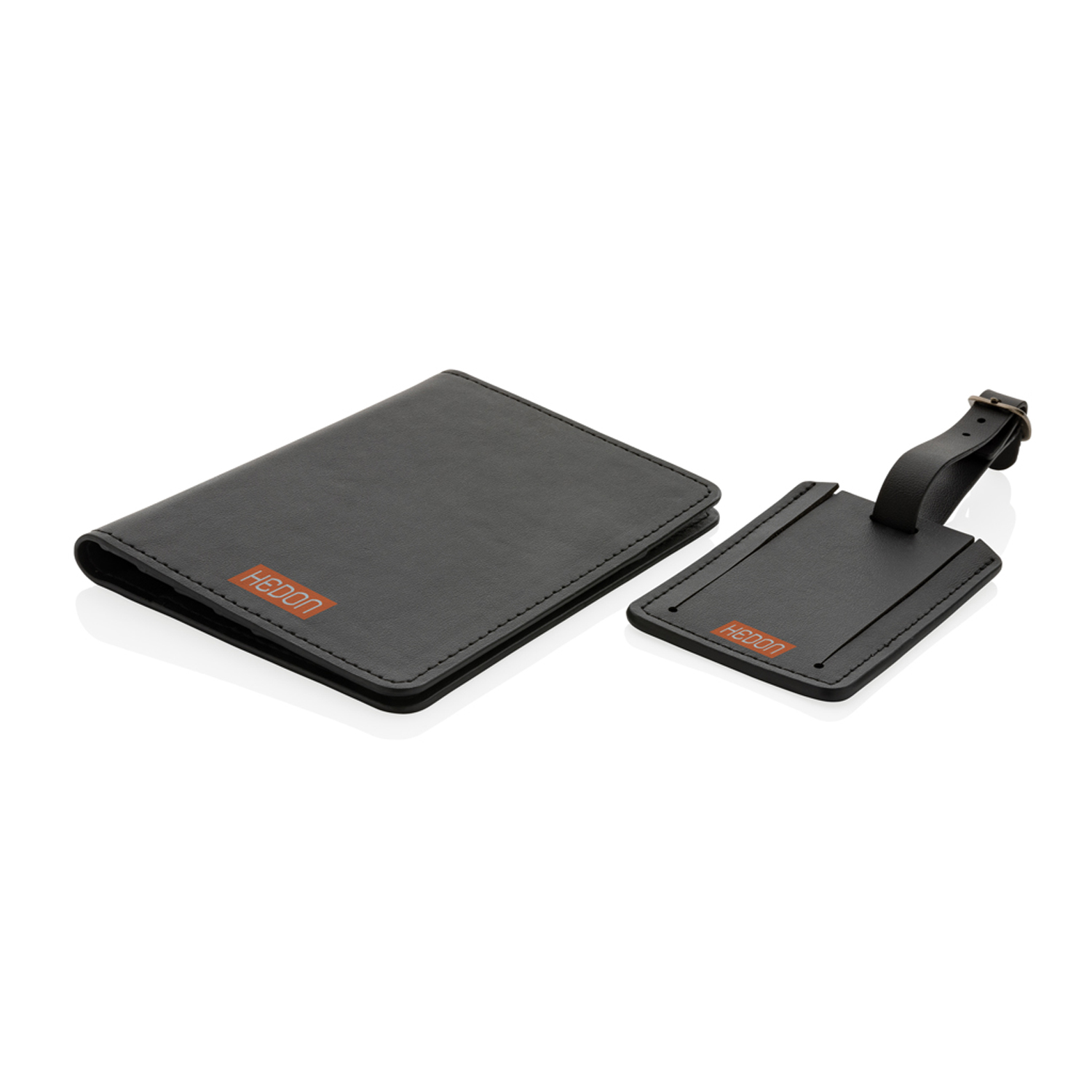 Обложка на паспорт с багажной биркой Swiss Peak из переработанного полиуретана GRS-3