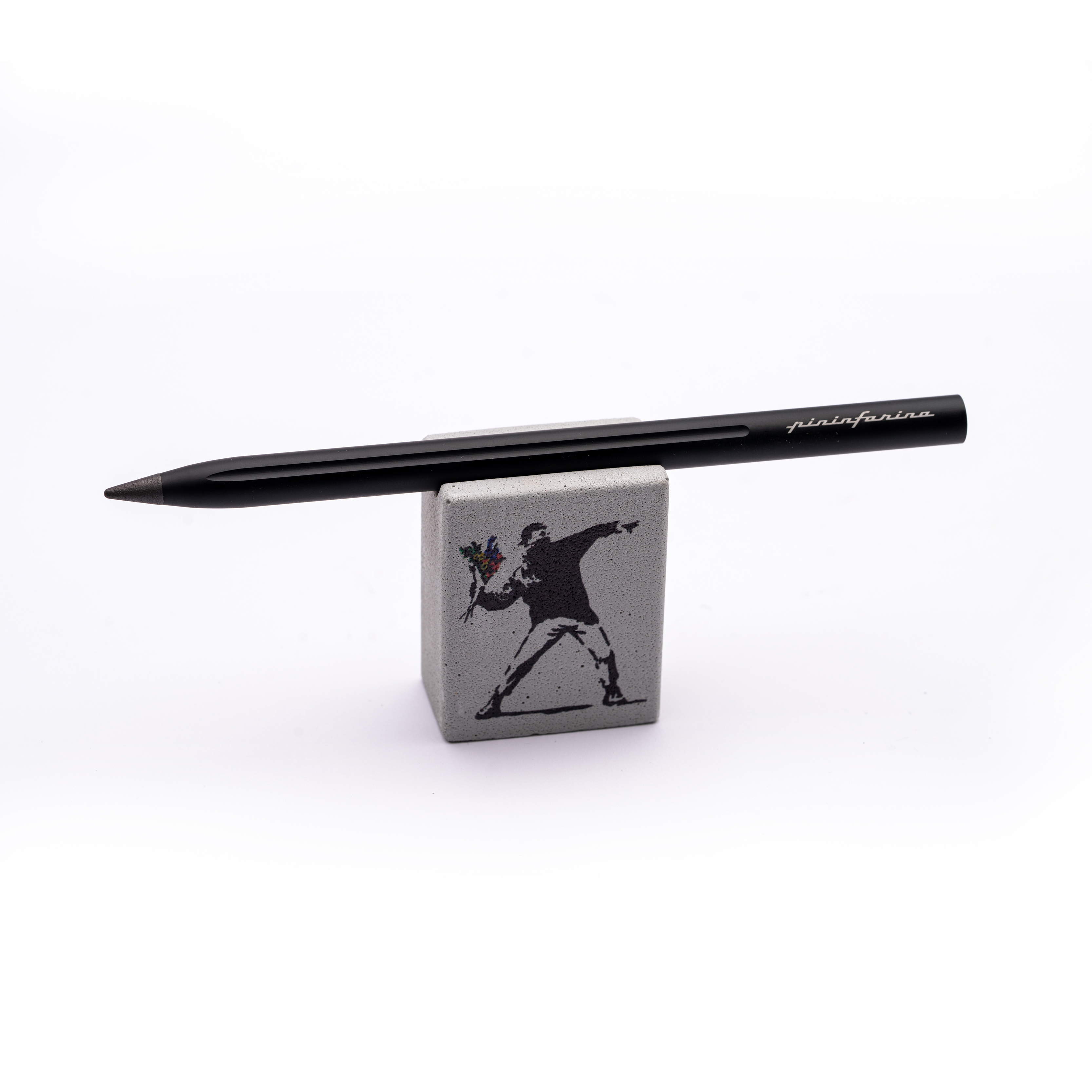 Набор Pininfarina Banksy Метатель цветов: карандаш SMART с бетонной подставкой-4