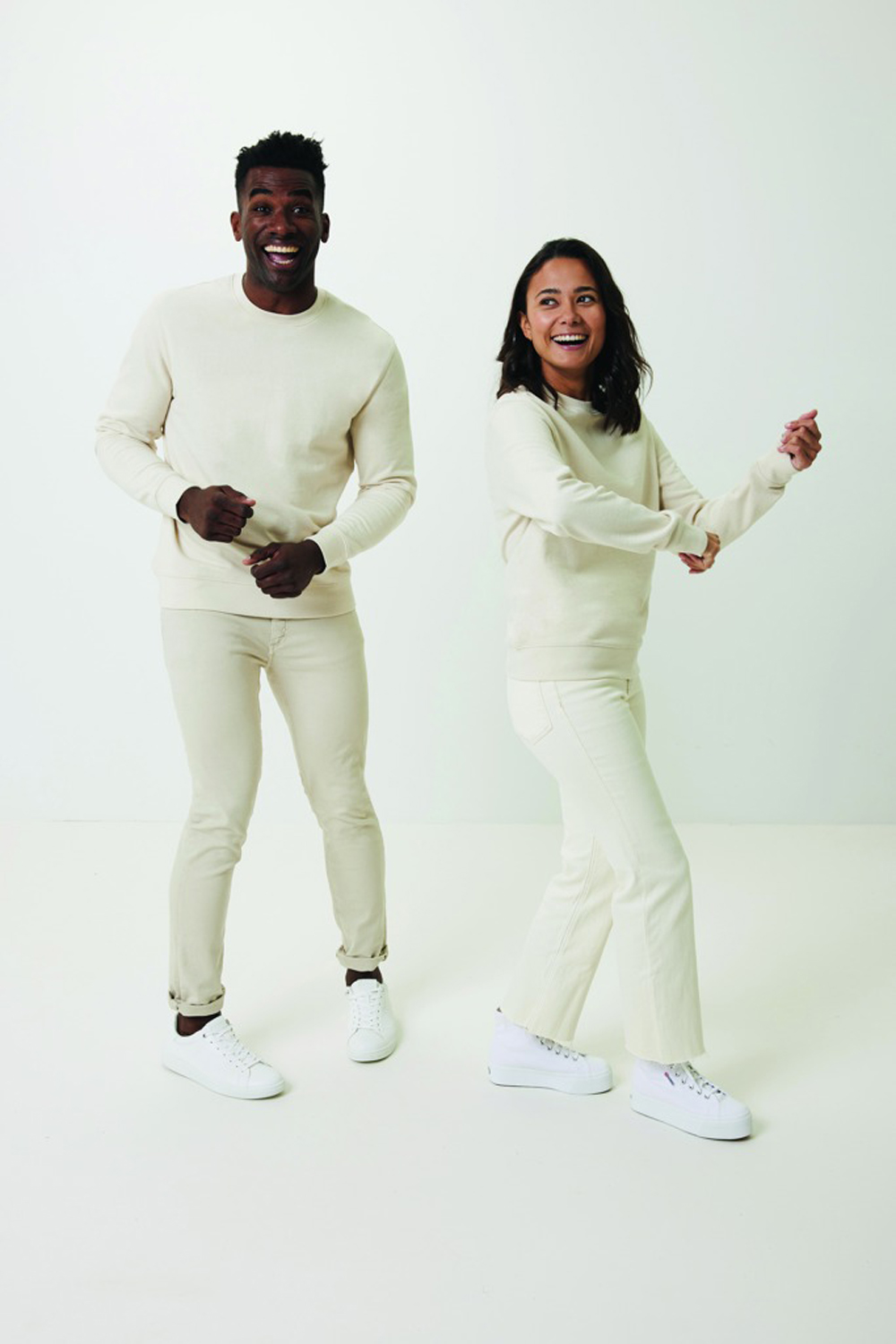 Свитшот Iqoniq Denali из переработанного неокрашенного хлопка, унисекс, 340 г/м²-35