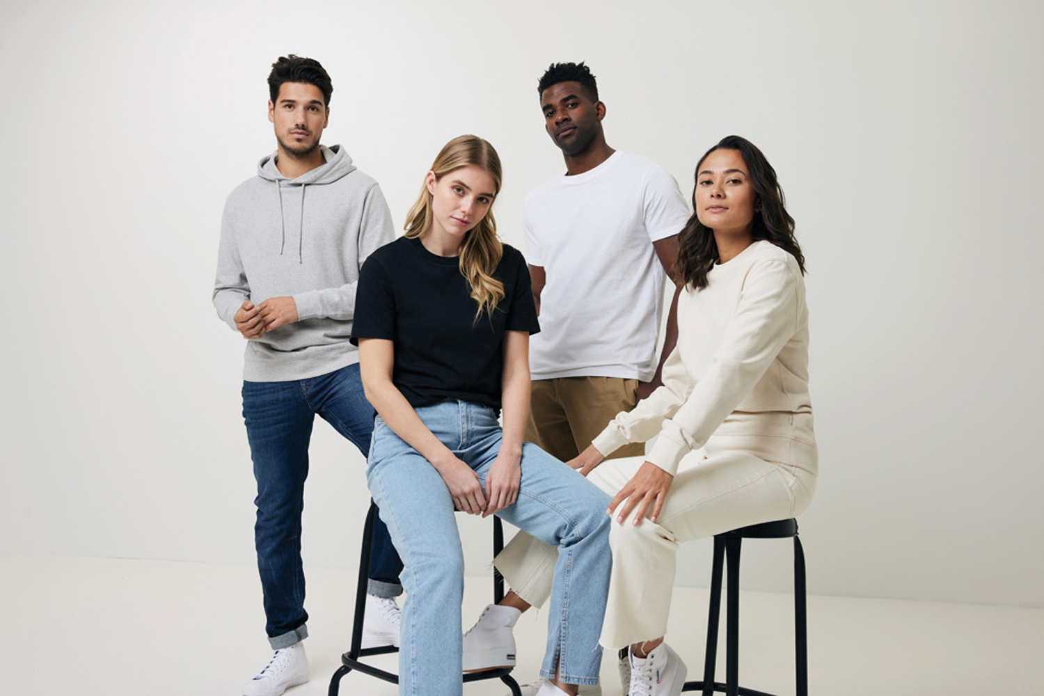 Худи Iqoniq Torres из переработанного неокрашенного хлопка, унисекс, 340 г/м²-68