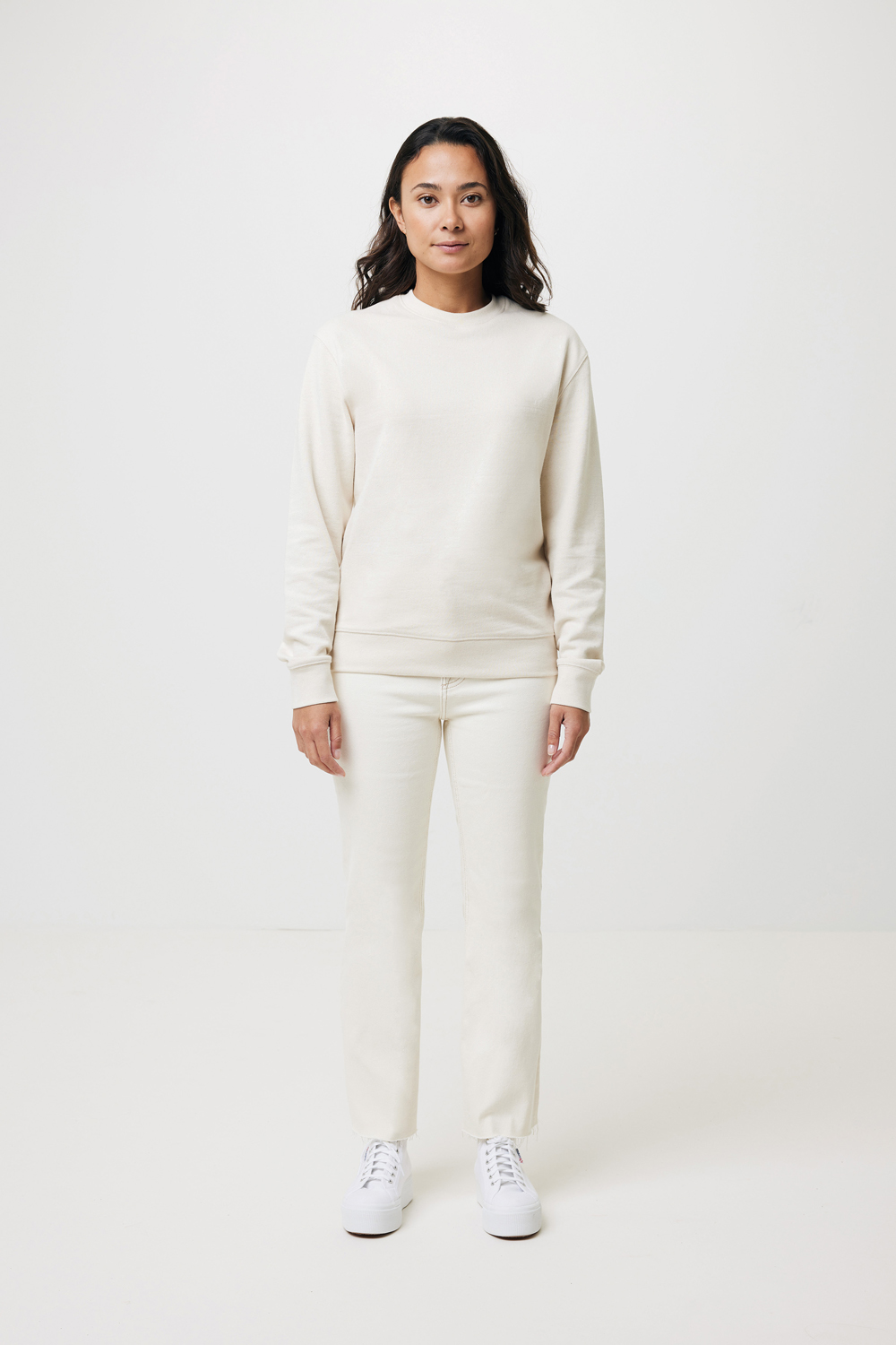 Свитшот Iqoniq Denali из переработанного неокрашенного хлопка, унисекс, 340 г/м²-13