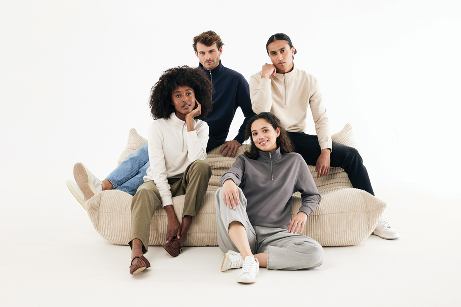 Свитшот на молнии Iqoniq Elgon из переработанного хлопка, 300 г/м²-21