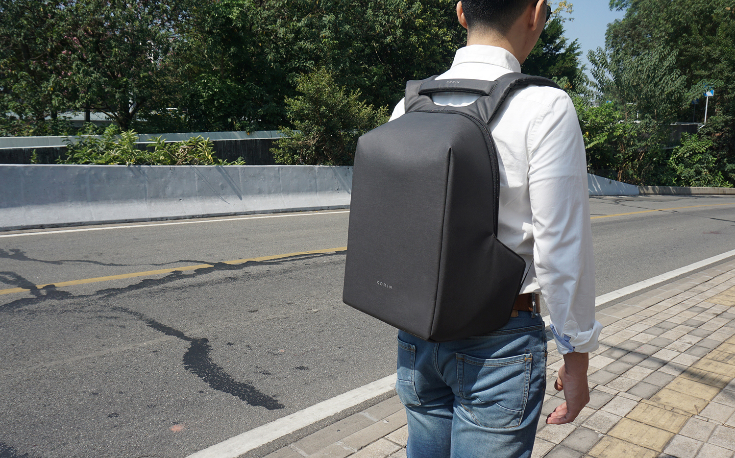 Рюкзак KORIN HiPack 43х33х16 см, черный-29