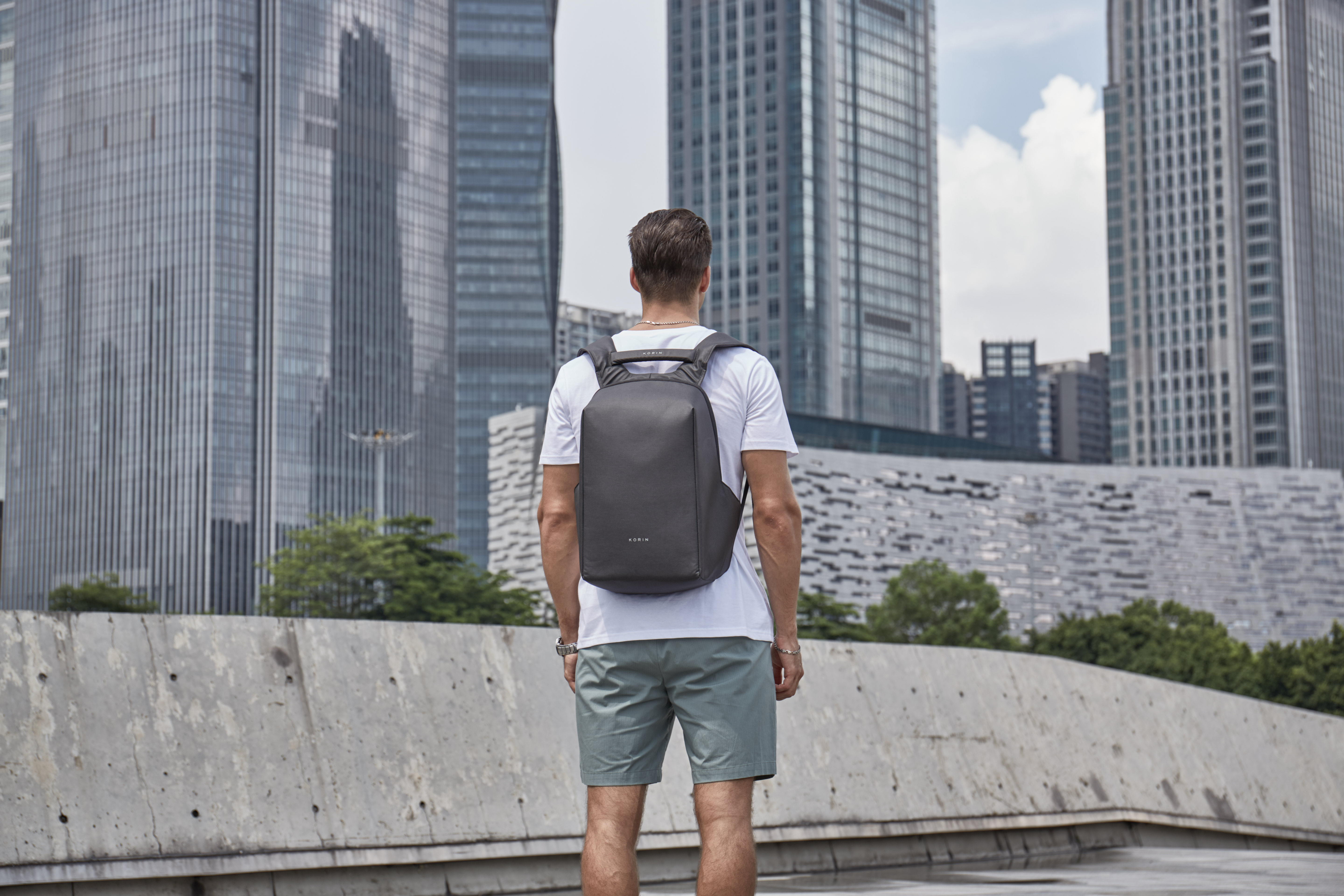 Рюкзак HiPack 43х33х16 см, черный-38