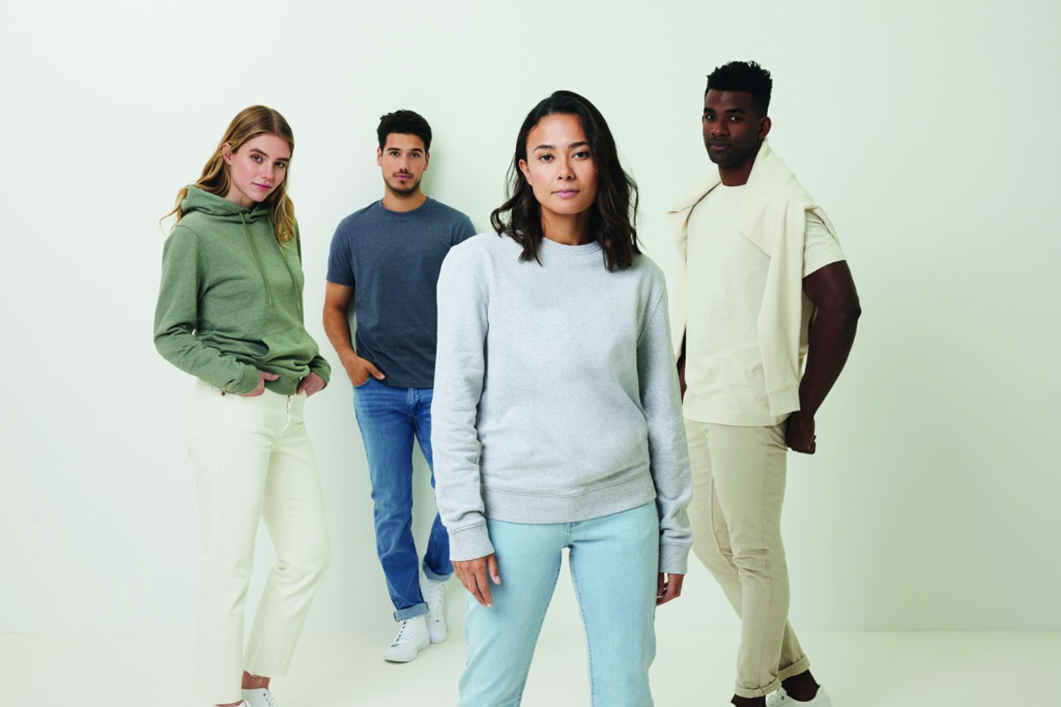 Свитшот Iqoniq Denali из переработанного неокрашенного хлопка, унисекс, 340 г/м²-50