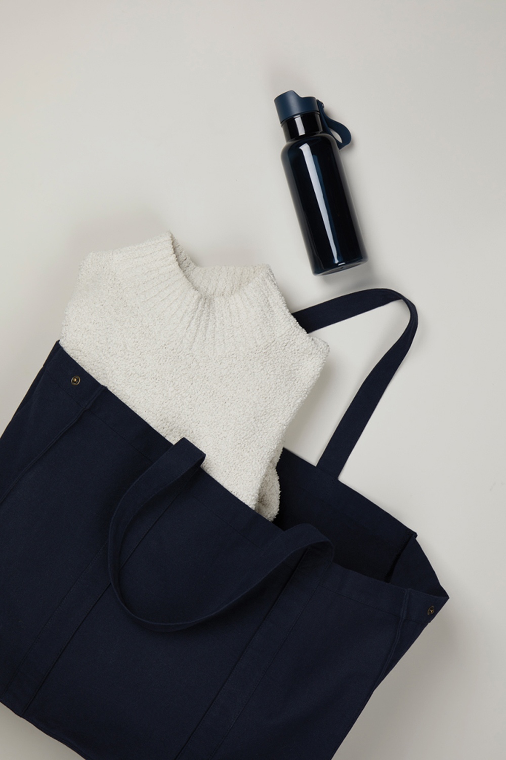 Большая сумка-шоппер VINGA Hilo из переработанного неокрашенного канваса AWARE™, 400 г/м²-2