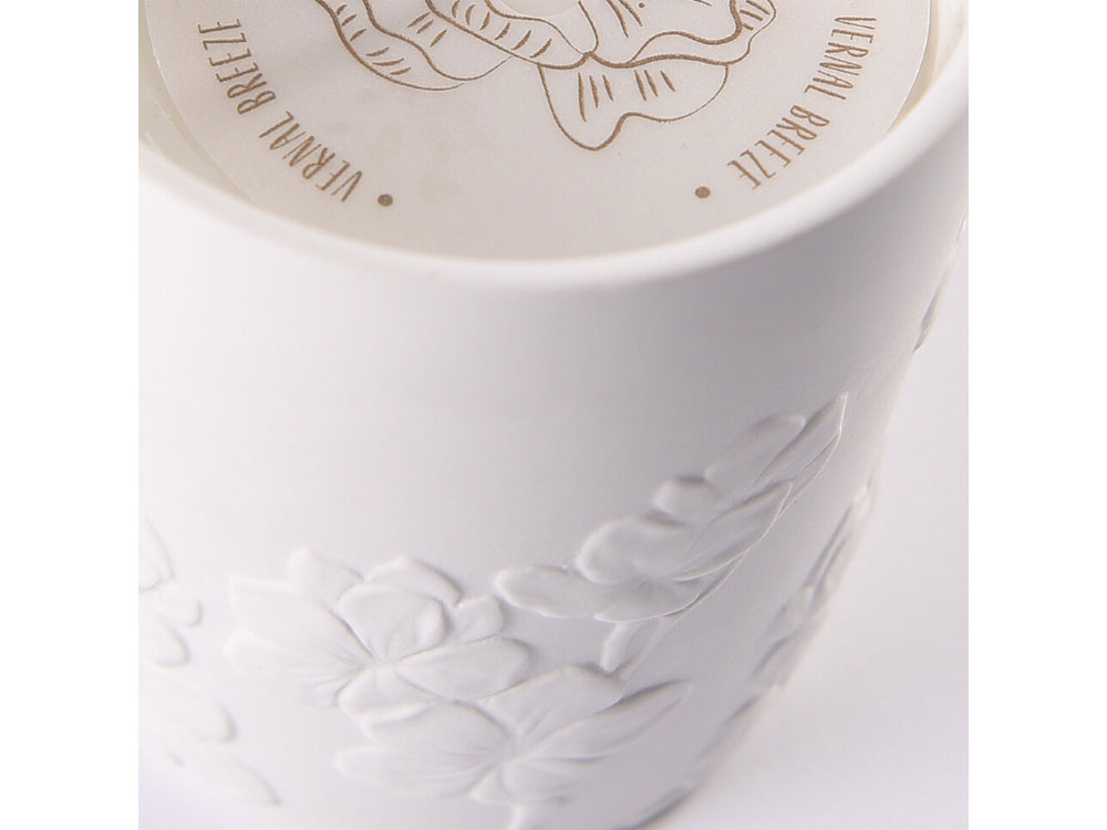 Свеча Valerie Concept CNDL FLV, белый-3