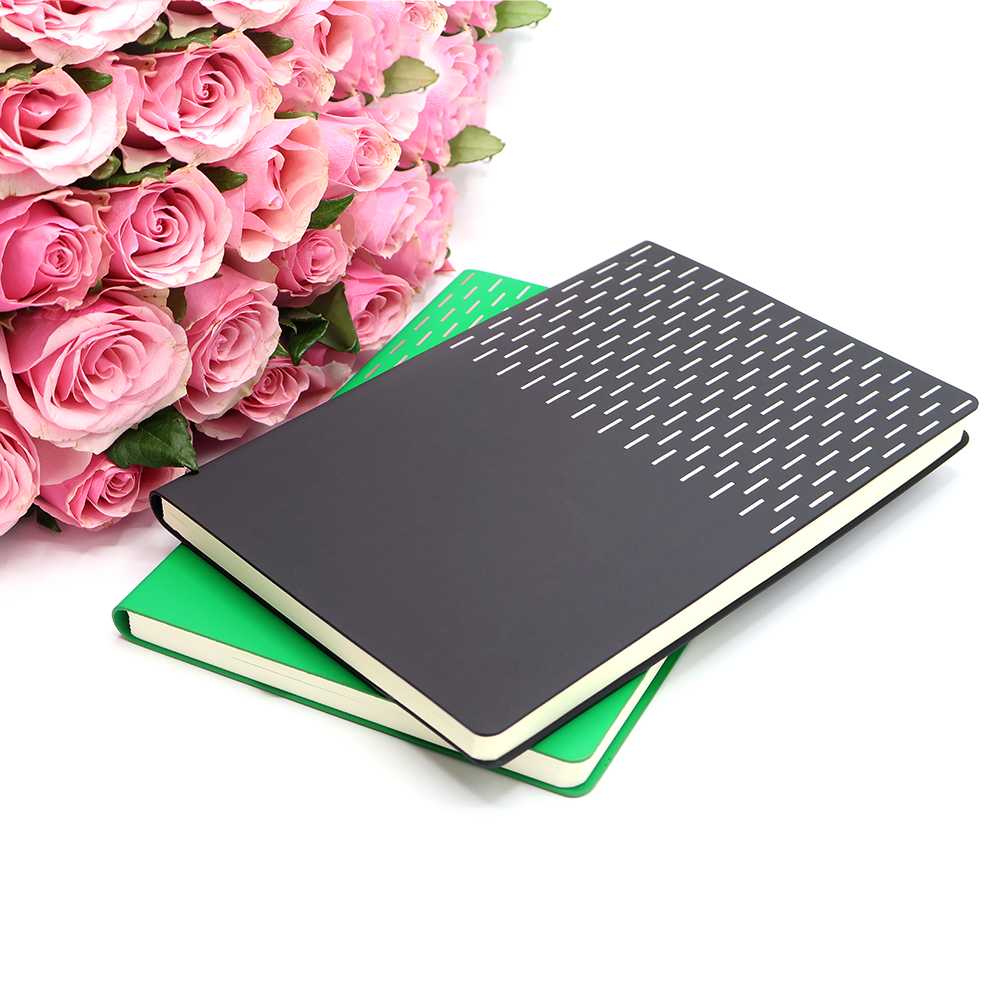 Ежедневник A5 недатированный Esmeralda в мягком переплёте, Чёрный/Серебряный-6