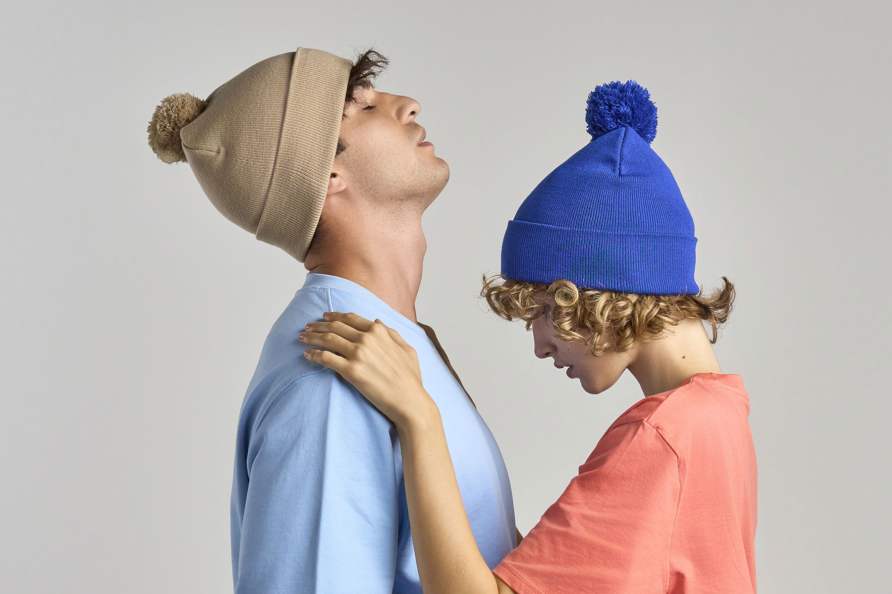 Шапка вязаная  двойная Wind-S с помпоном, темно-синий-1