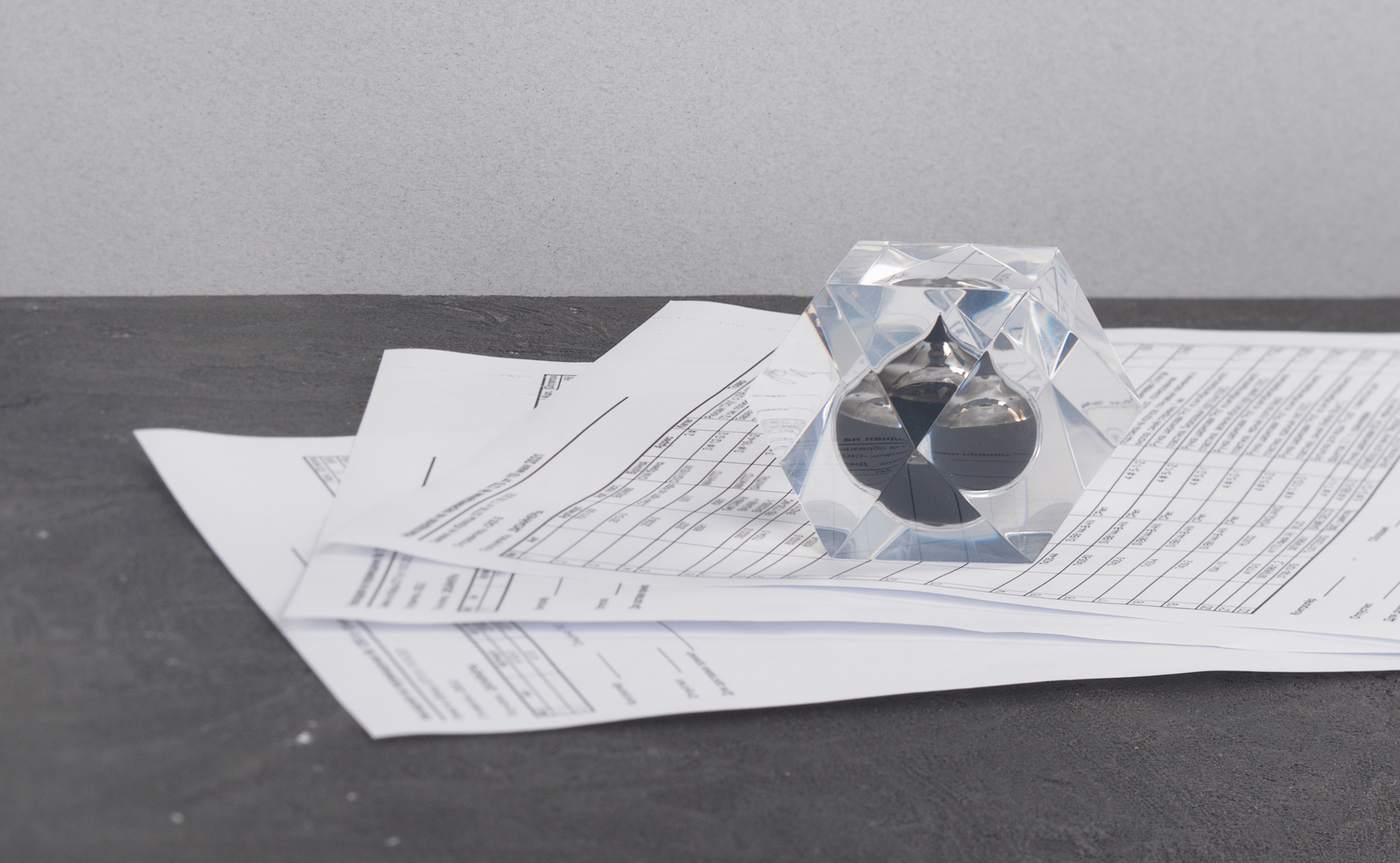 Пресс-папье "Нефтяная капля"-4