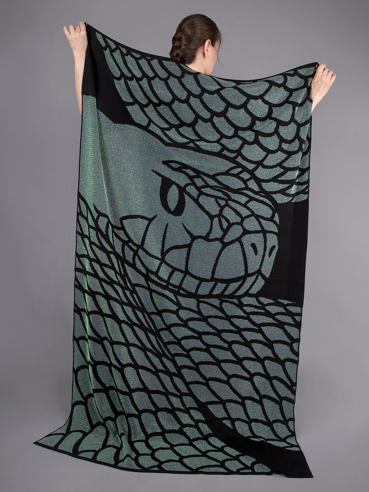 Плед Serpentica, черный с люрексом-1