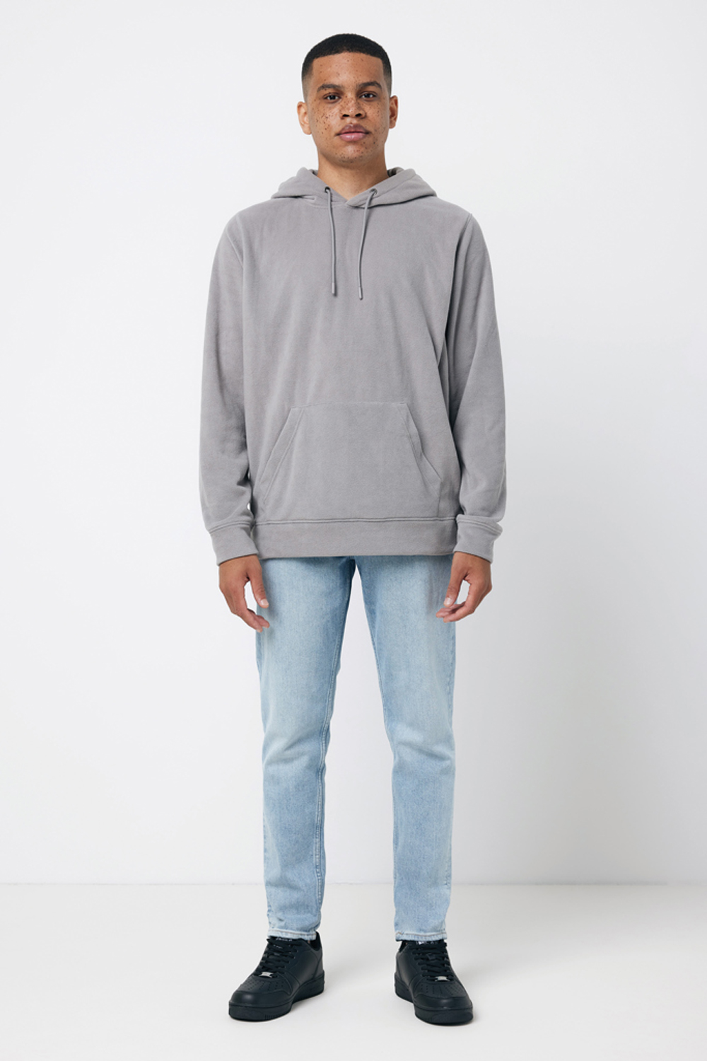 Худи Iqoniq Trivor из переработанного полиэстера AWARE™, унисекс, 240 г/м²-7