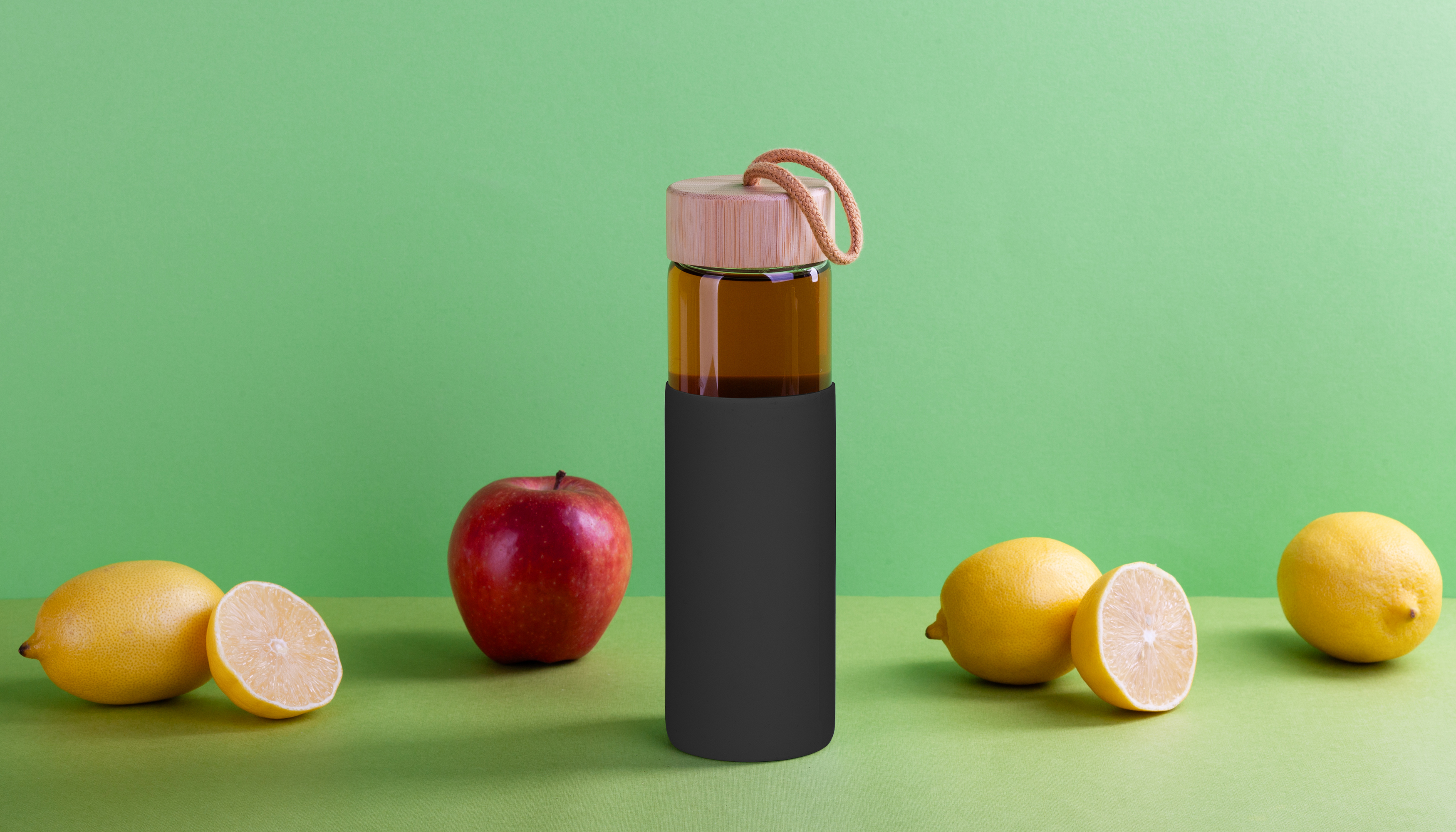 Бутылка для воды "Wellness" в силиконовом чехле-1