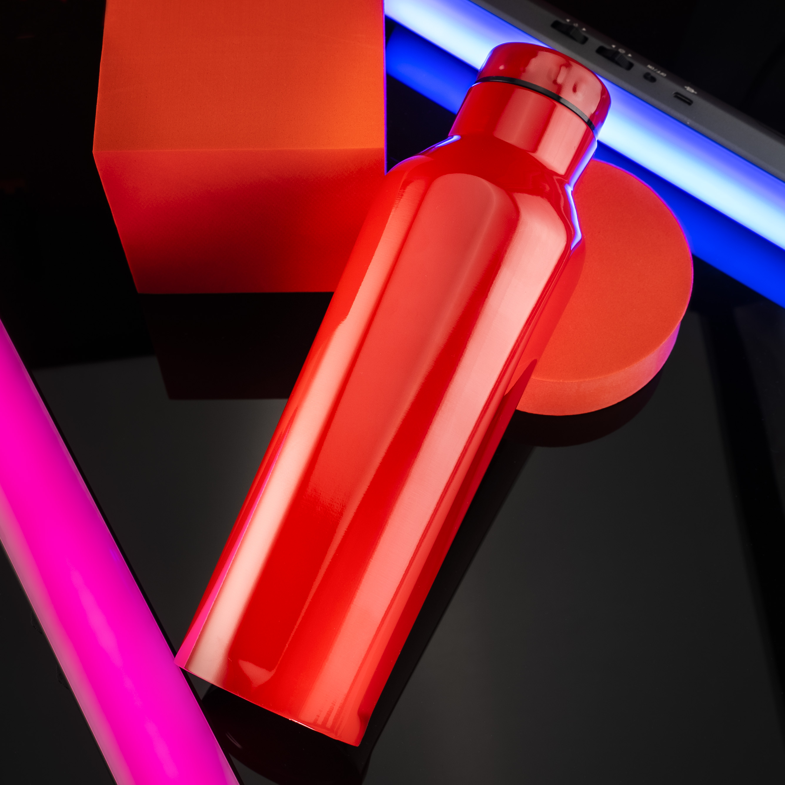 Термобутылка для напитков E-shape (красный)-4