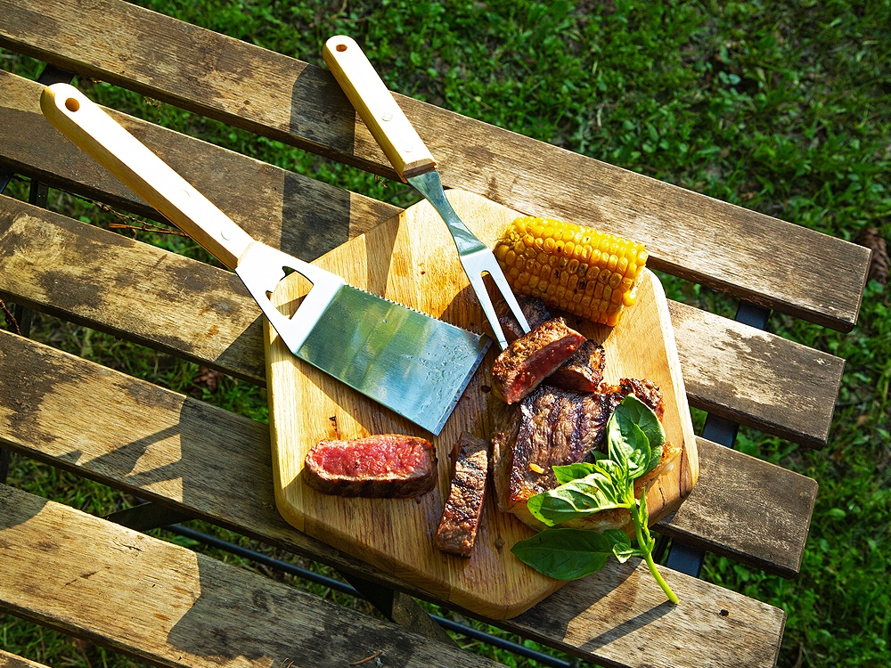 Набор BBQ Grill Master из двух приборов с деревянными ручками-7