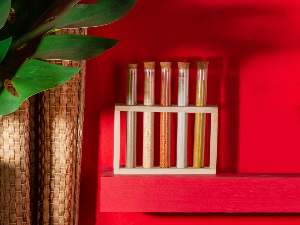 Набор Delish из пяти специй в подставке из бука-8