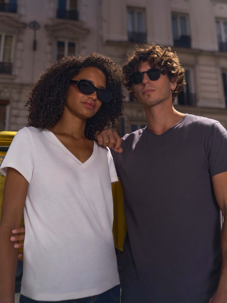 Футболка унисекс Regent с V-образным вырезом, темно-серая-3