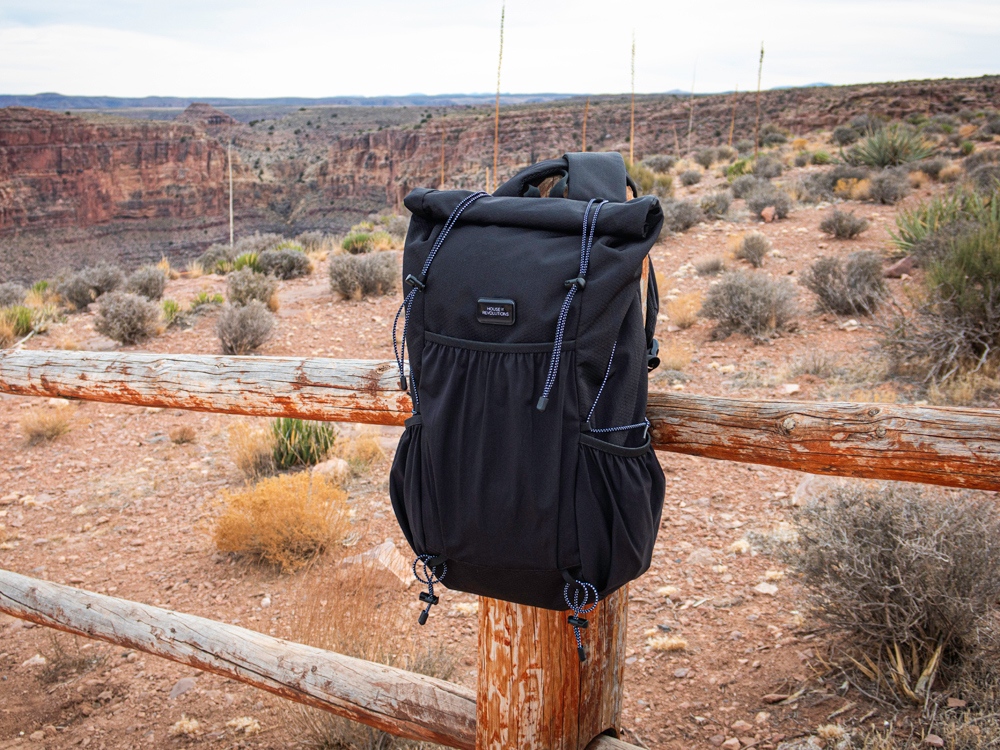 Легкий складывающийся рюкзак-мессенджер Venturer Eco, черный-8