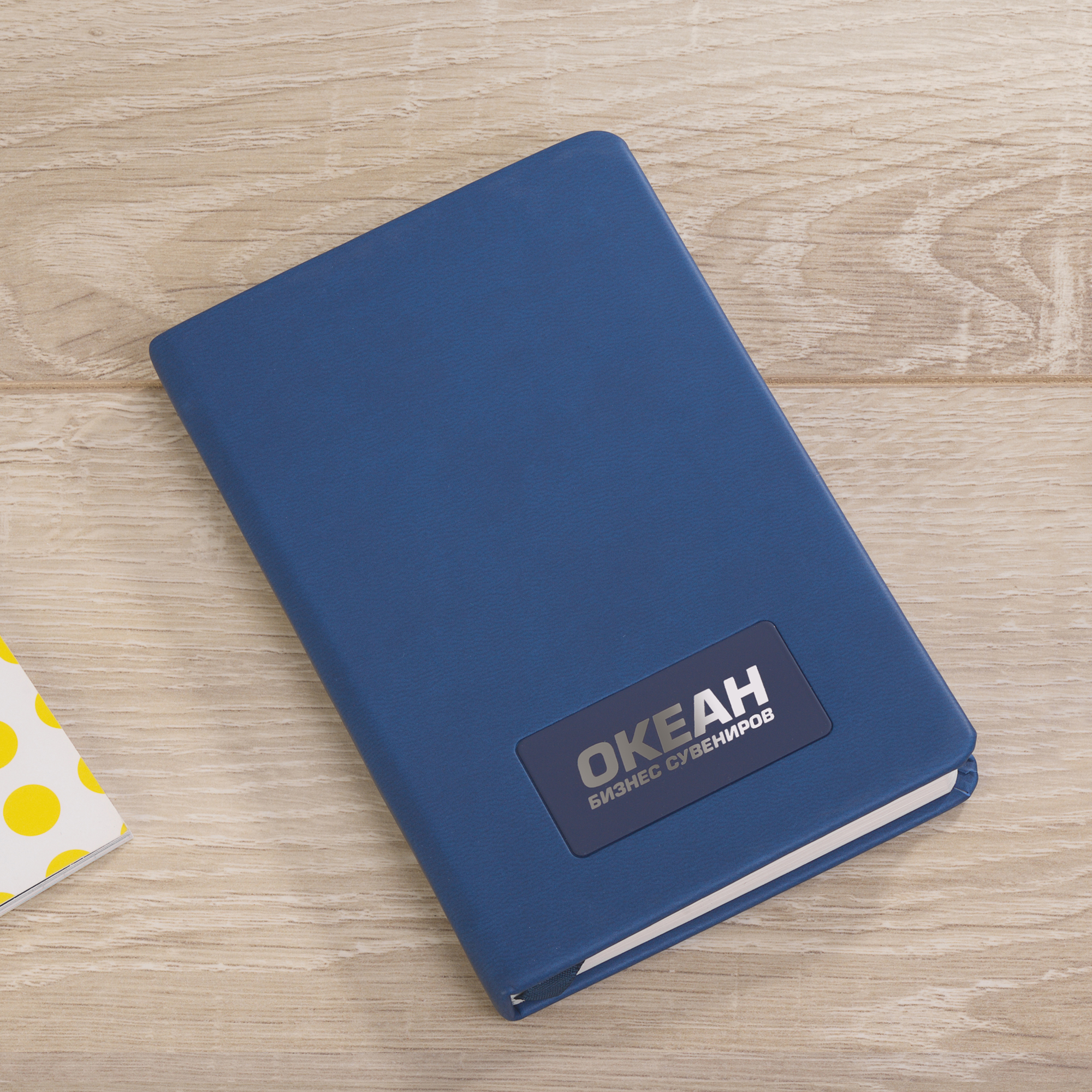 Шильд металлический, покрытие soft touch, подложка хром-4