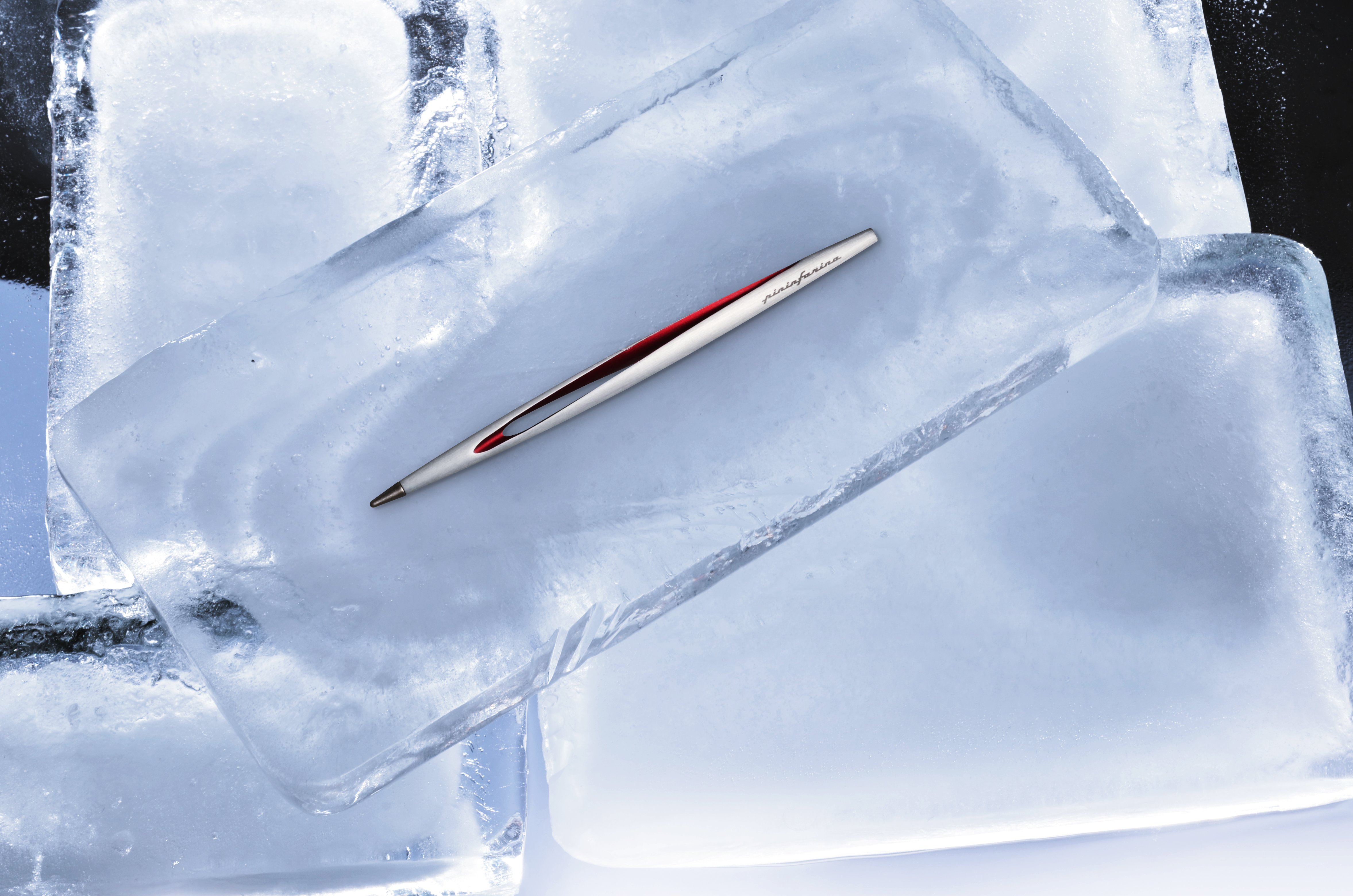 Вечная ручка Pininfarina Aero RED-7