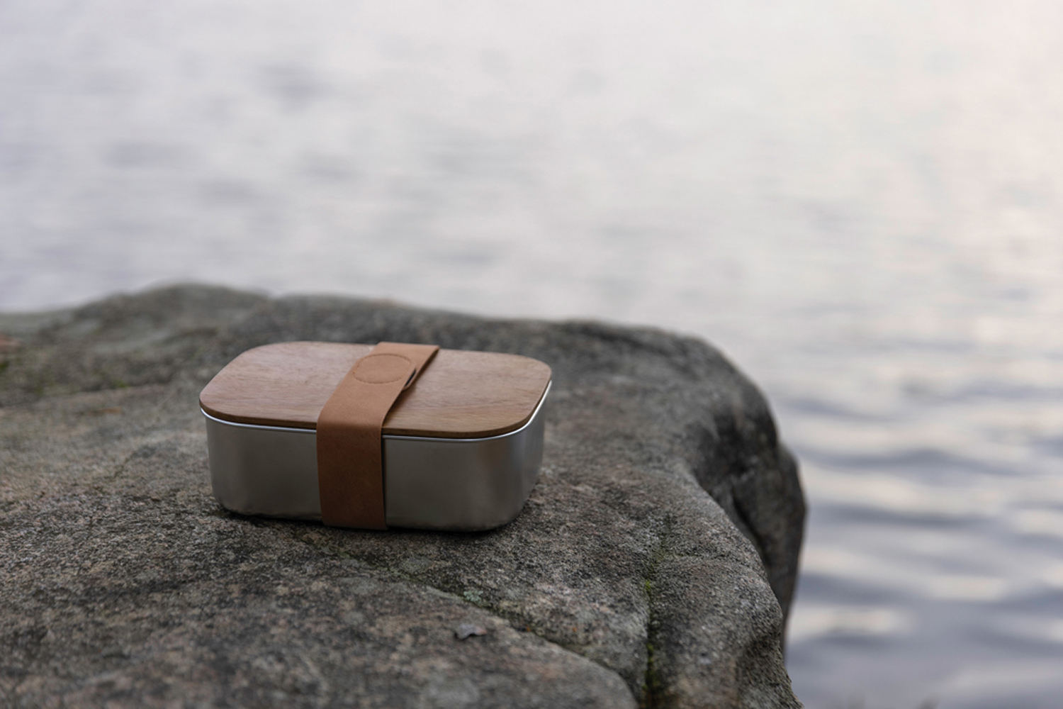 Ланч-бокс VINGA Ciro из переработанной стали RCS-3