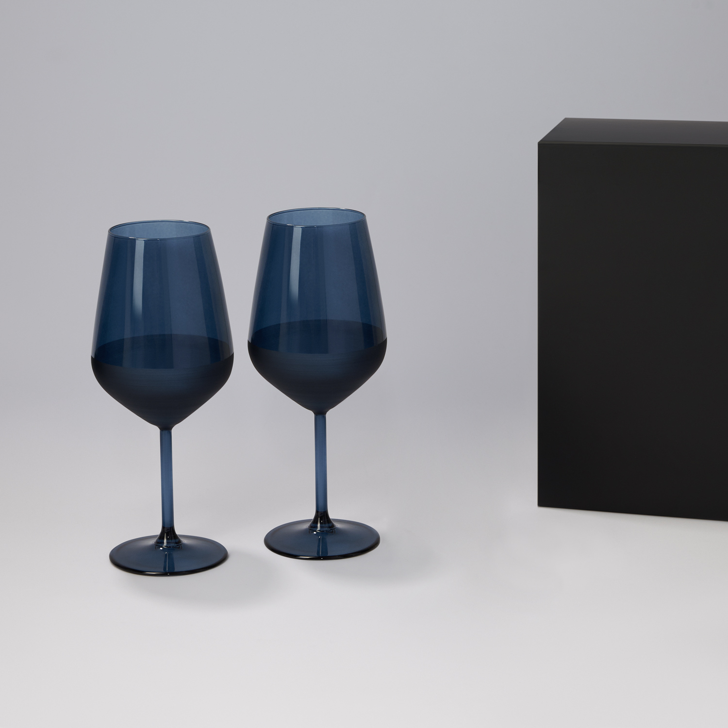 Подарочный набор 2 бокала для вина Сапфир (Sapphire) в черной коробке-0