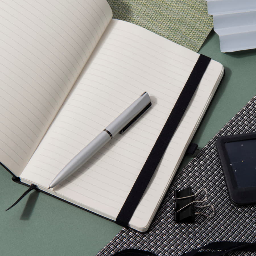 Бизнес-блокнот GRACY на резинке, формат А5, в линейку, черный-9