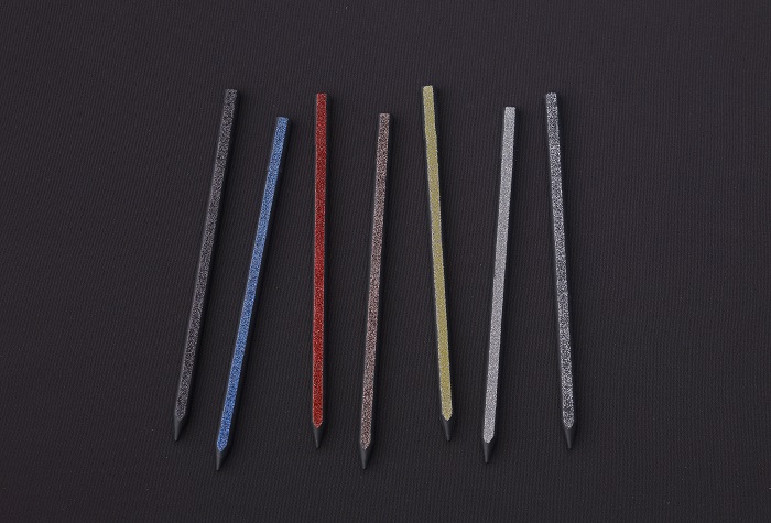 Карандаш графитовый Perpetua Glitter черный, с ластиком-2