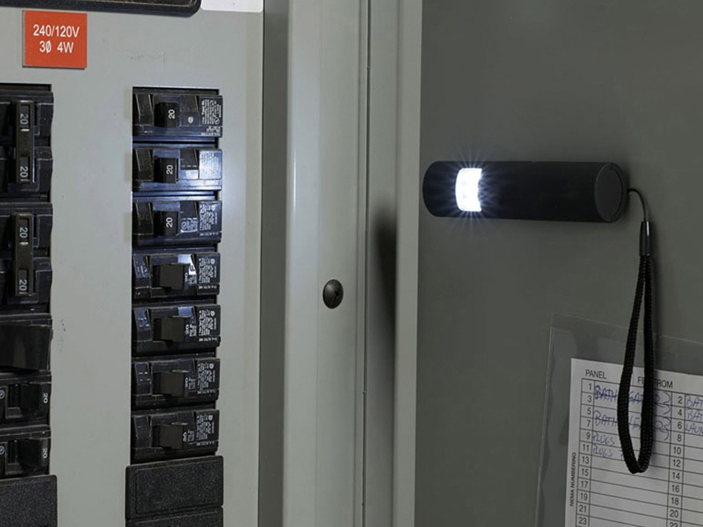 Магнитный фонарик Tau mini, 10 диодов, черный-5