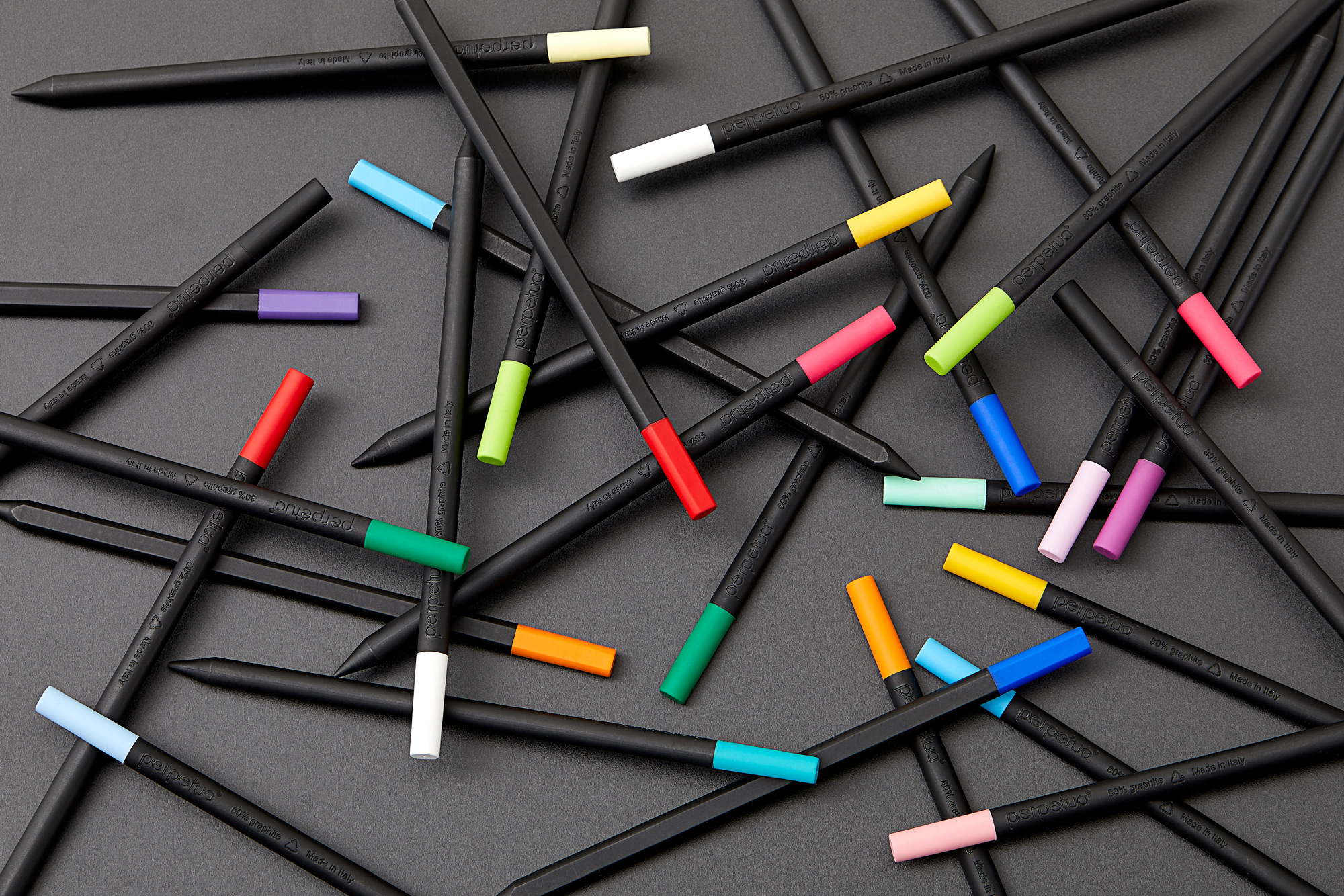 Карандаш графитовый Perpetua с зеленым ластиком-5