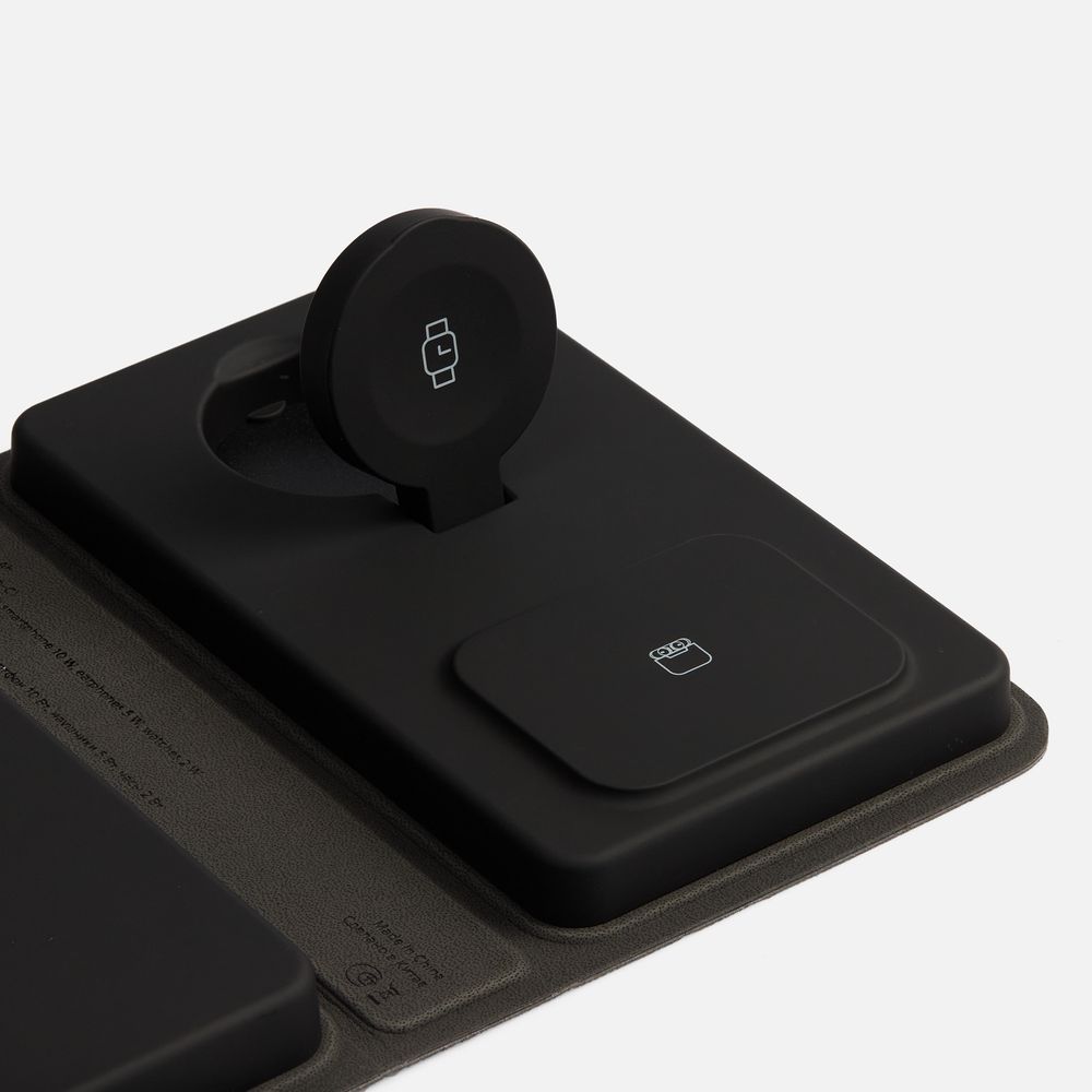 Внешний аккумулятор с беспроводной зарядкой reCover 8000 мАч, черный-2