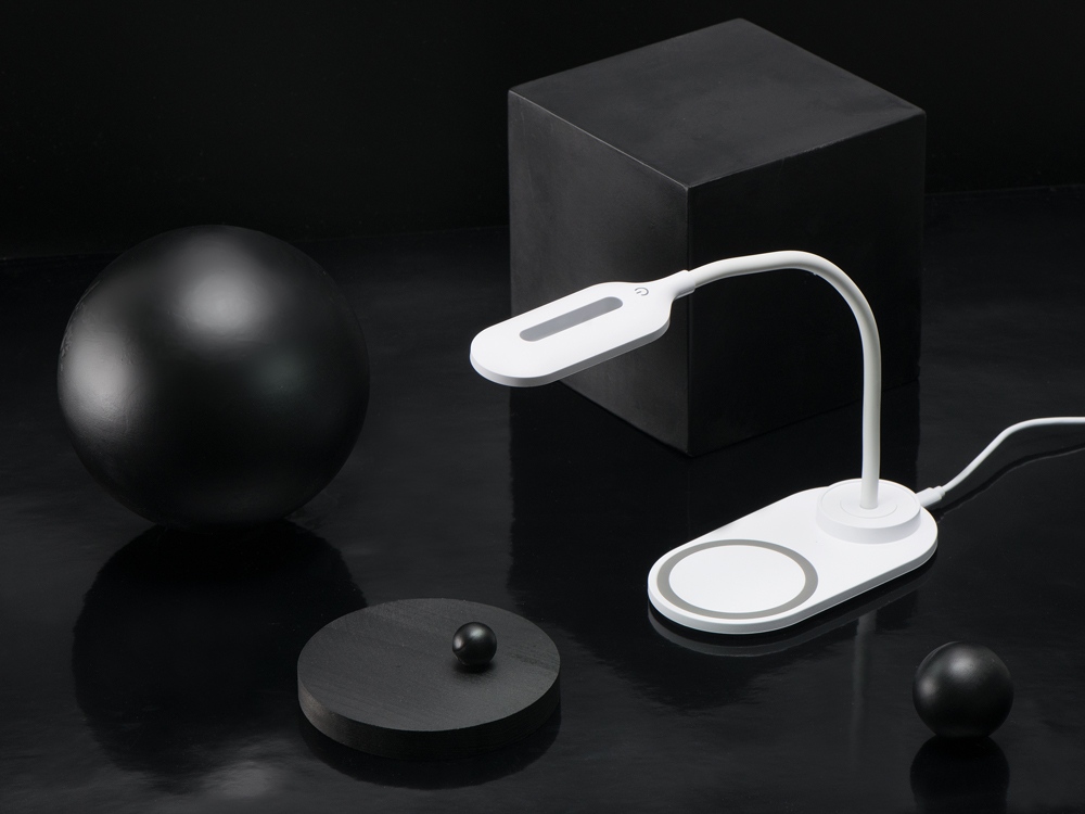 Настольный светильник с беспроводной зарядкой Flamp, белый-9