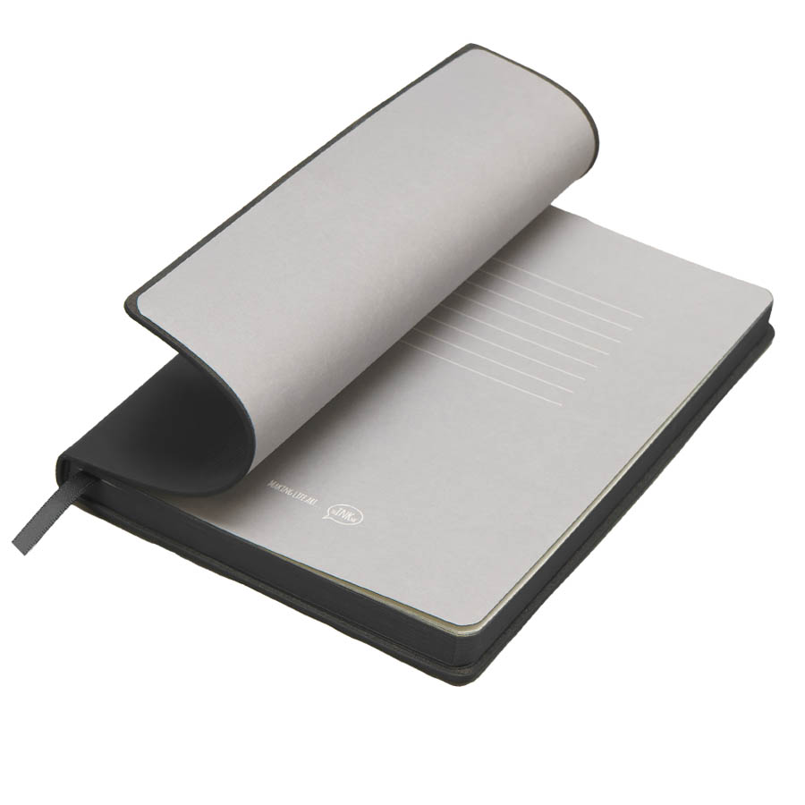 Бизнес-блокнот LADY, формат А5, черный, блок в клетку, черный-4