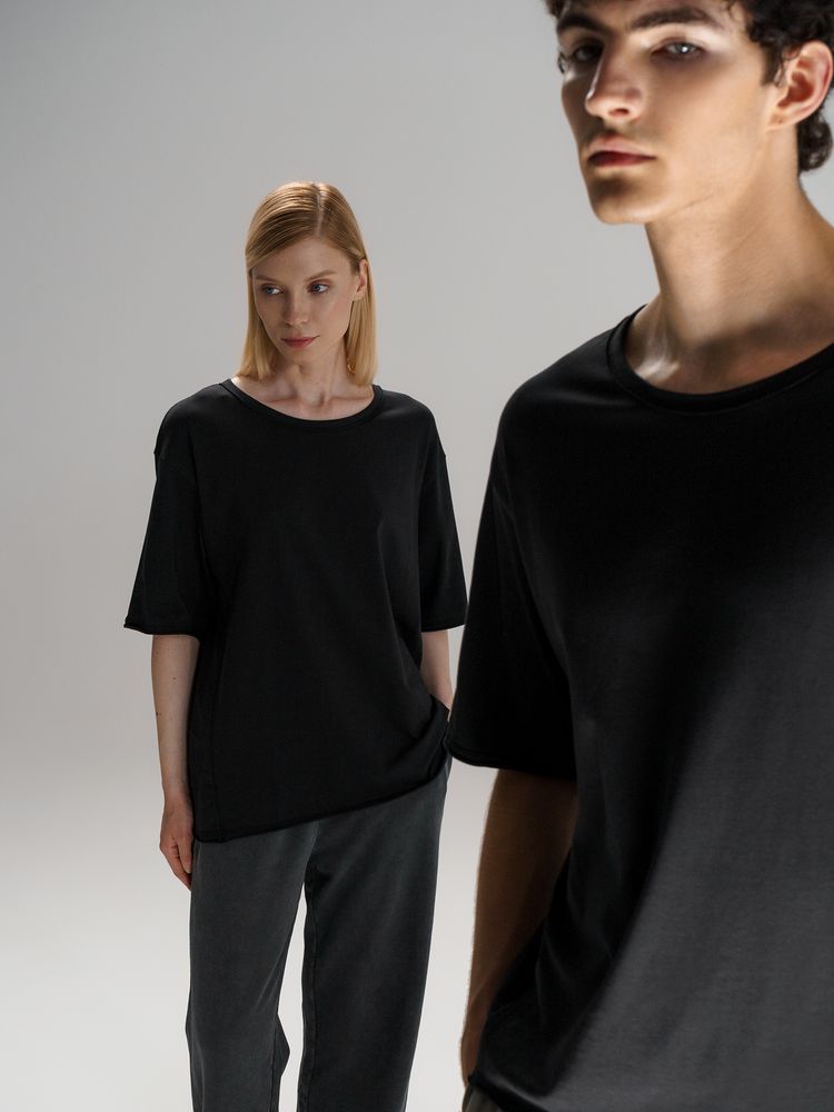 Футболка оверсайз унисекс Vozduh, черная-4