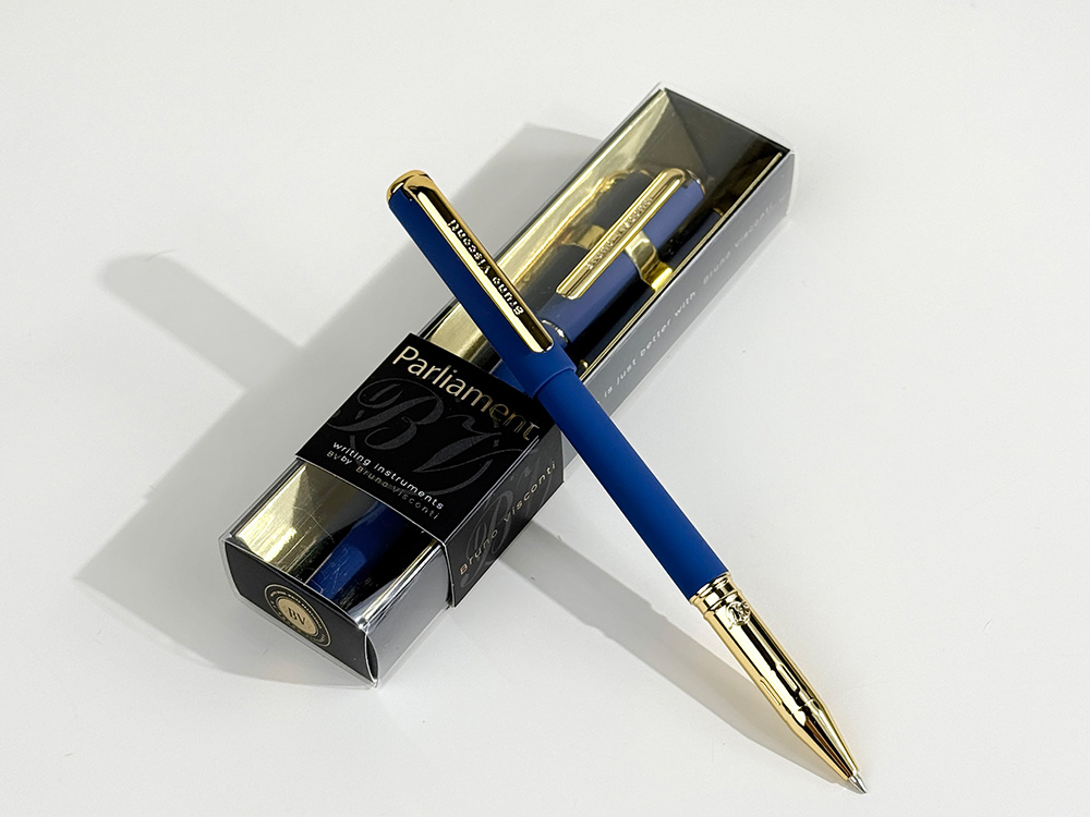 Ручка пластиковая шариковая Parliament, 0,7 мм, синие чернила, темно-синий/золотистый-4