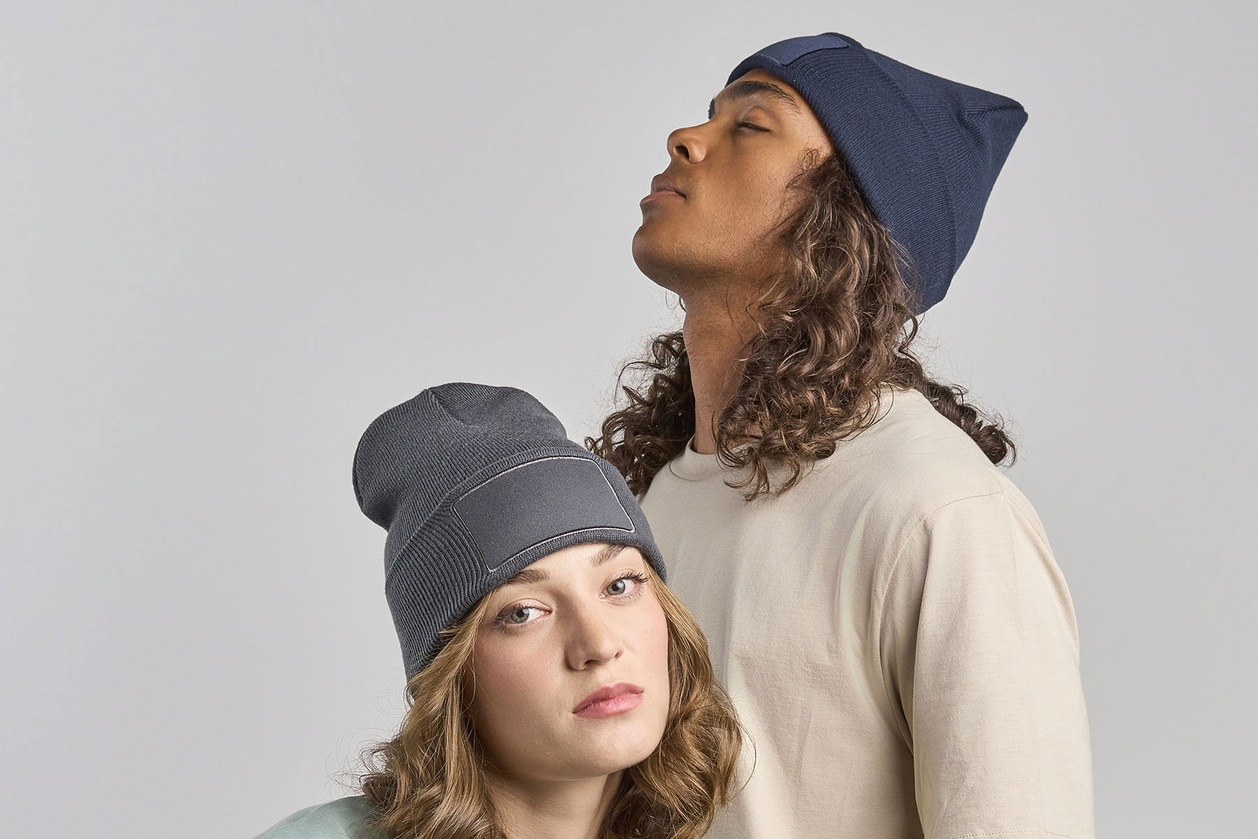 Шапка вязаная  двойная Wind-S с патчем, темно-серый-1