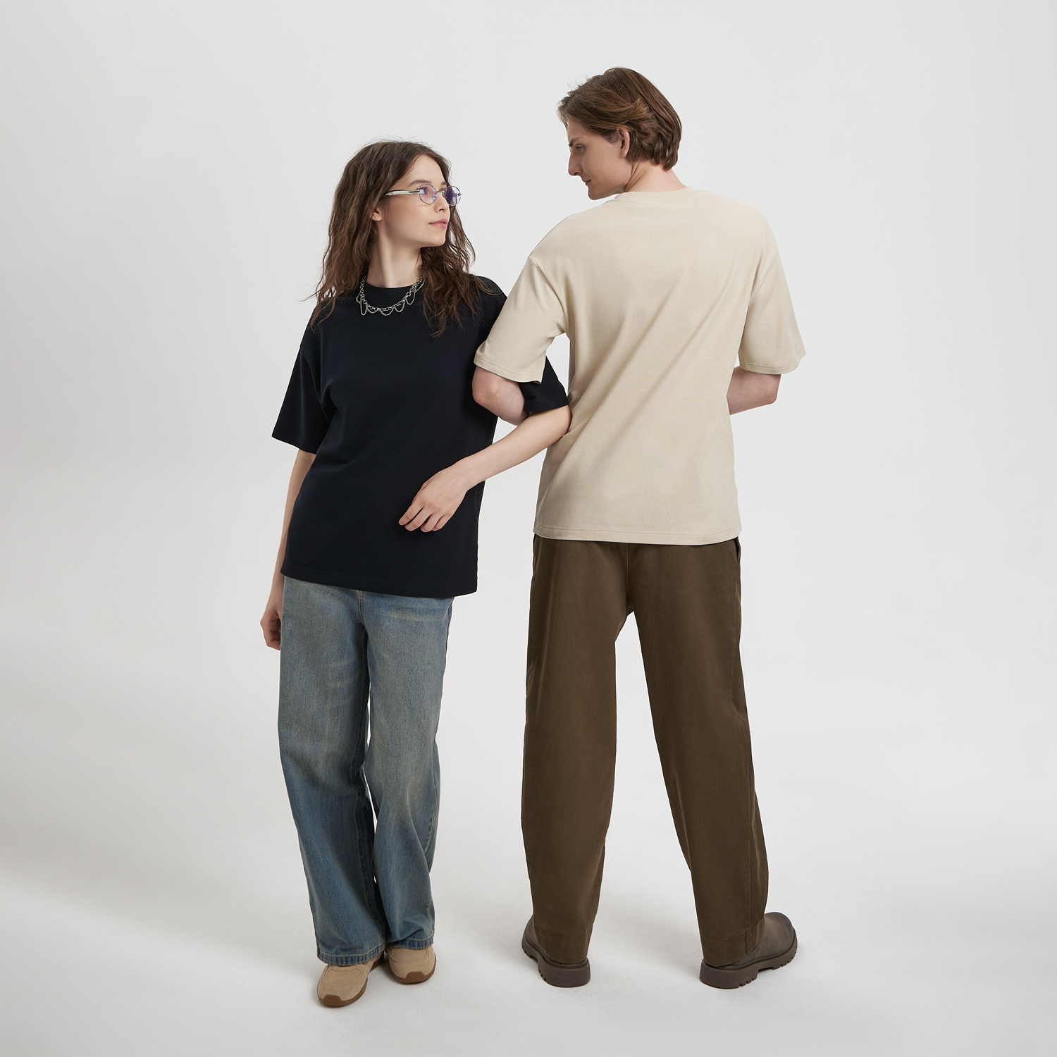 Футболка унисекс премиум Аура (Aura), бежевый-0