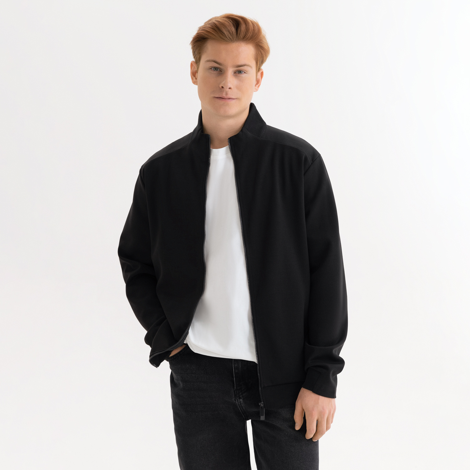 Толстовка на молнии ASTIN черная-0