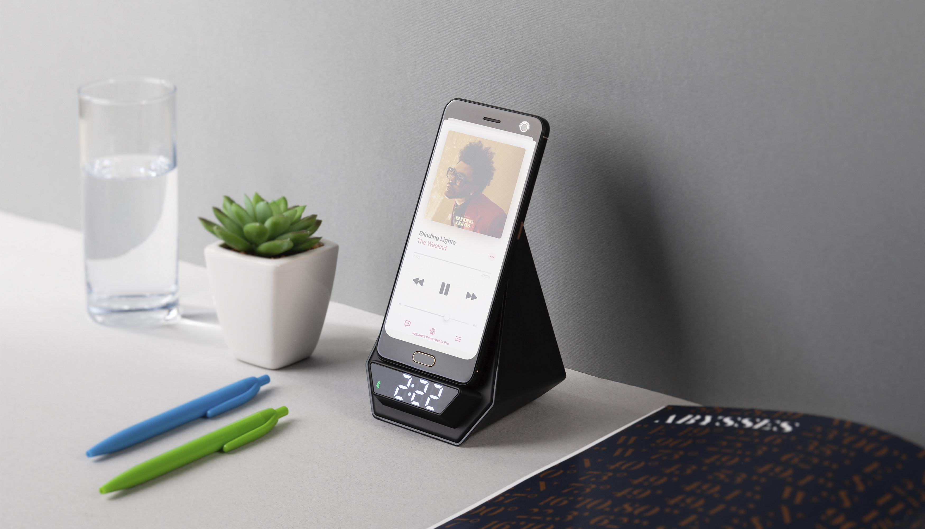 Настольная Bluetooth колонка (3Вт) "Smart Pyramid" с часами и беспроводным (15W) зарядным устройством, с подсветкой логотипа-2