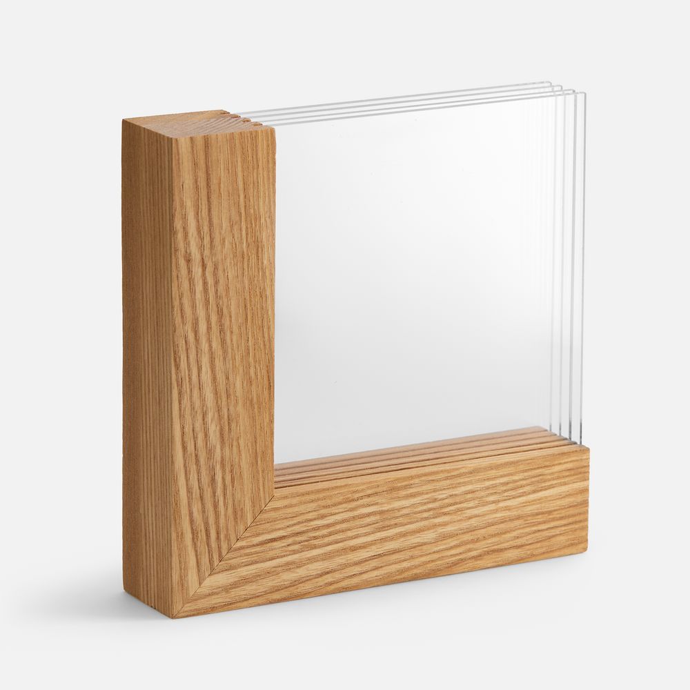 Стела Woodlyn-0