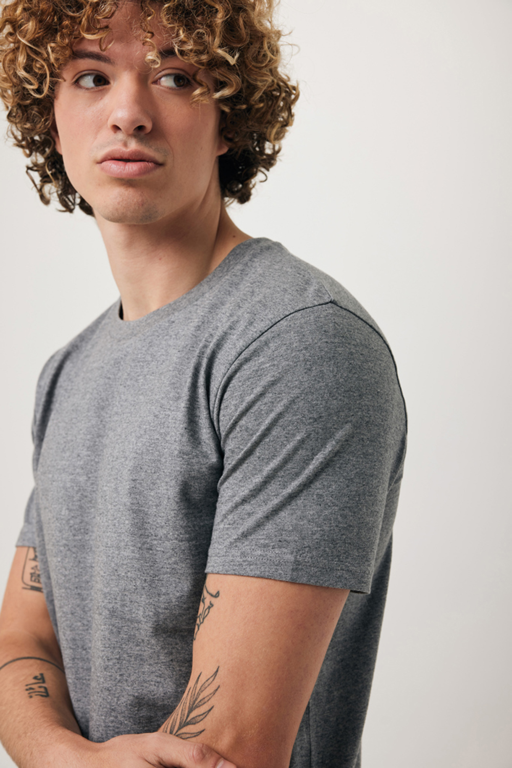 Футболка Iqoniq Brett из переработанного хлопка AWARE™, унисекс, 180 г/м²-6